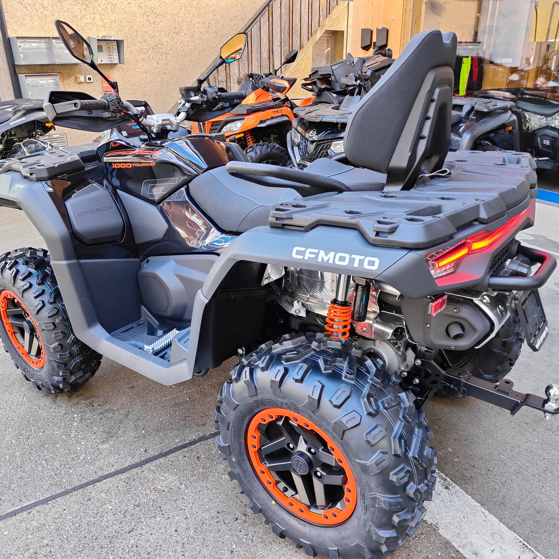 CF MOTO C Force 1000 Touring Premium 8" Display-image-1