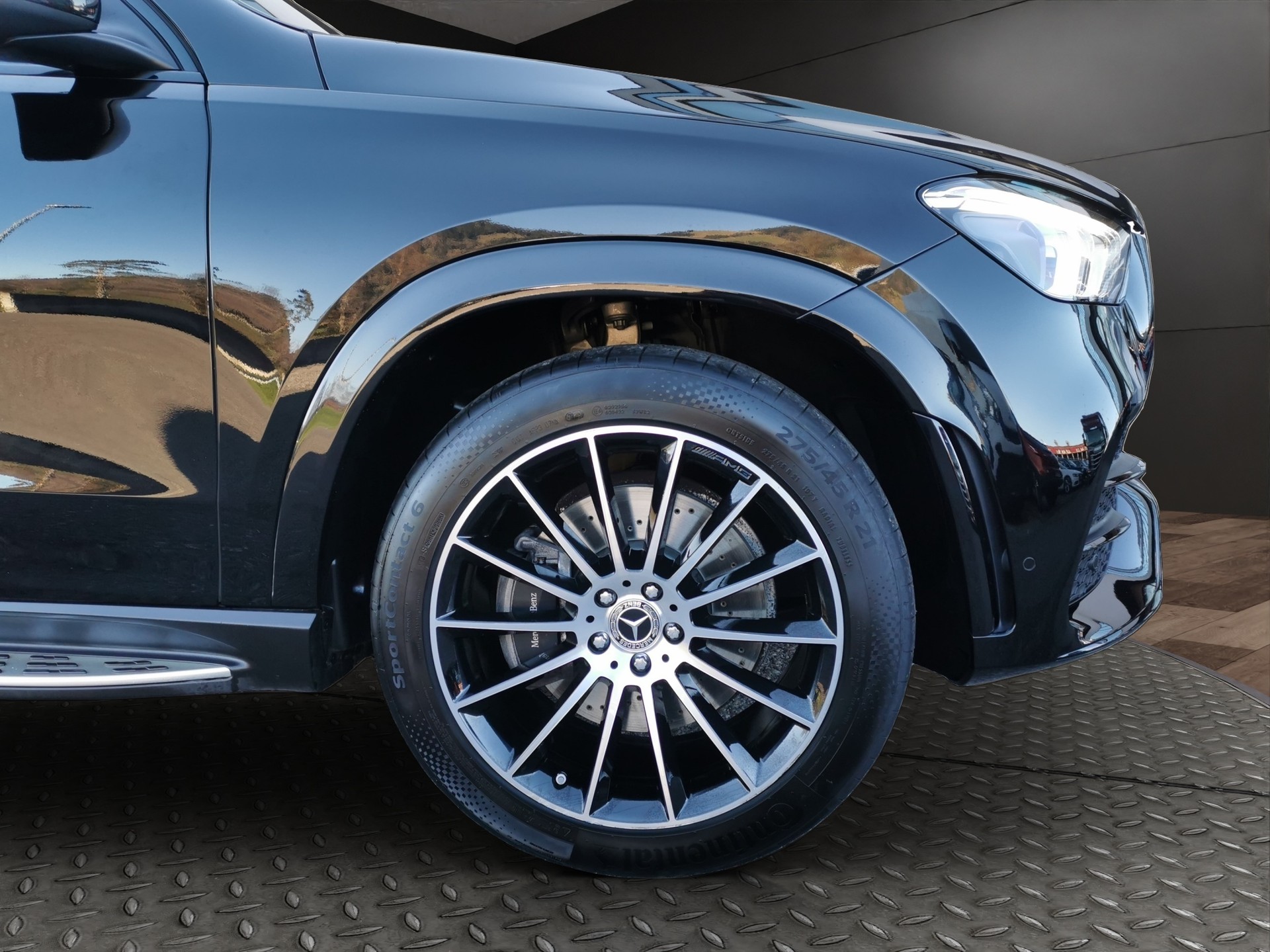 MERCEDES-BENZ GLE 400 d 4Matic AMG Line 9G-Tronic-showroom-element-2