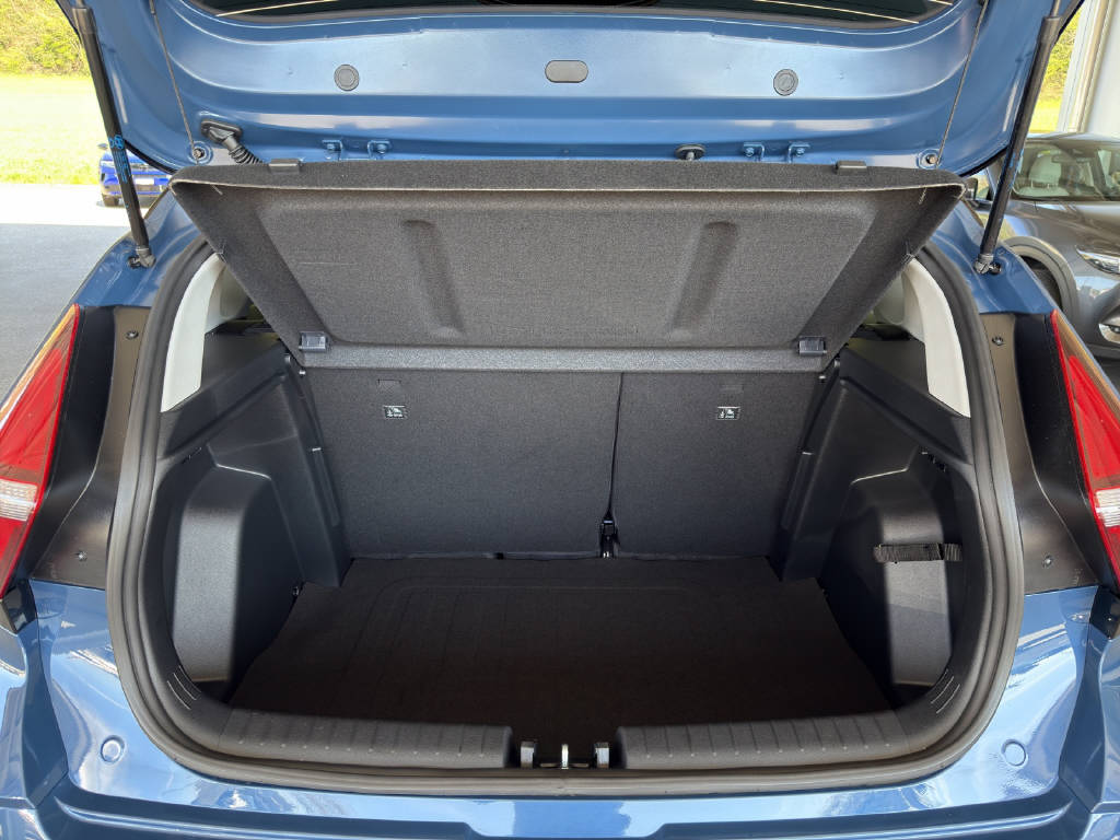 HYUNDAI BAYON 1.0 T-GDi 100 Amplia Safe Tec-image-10