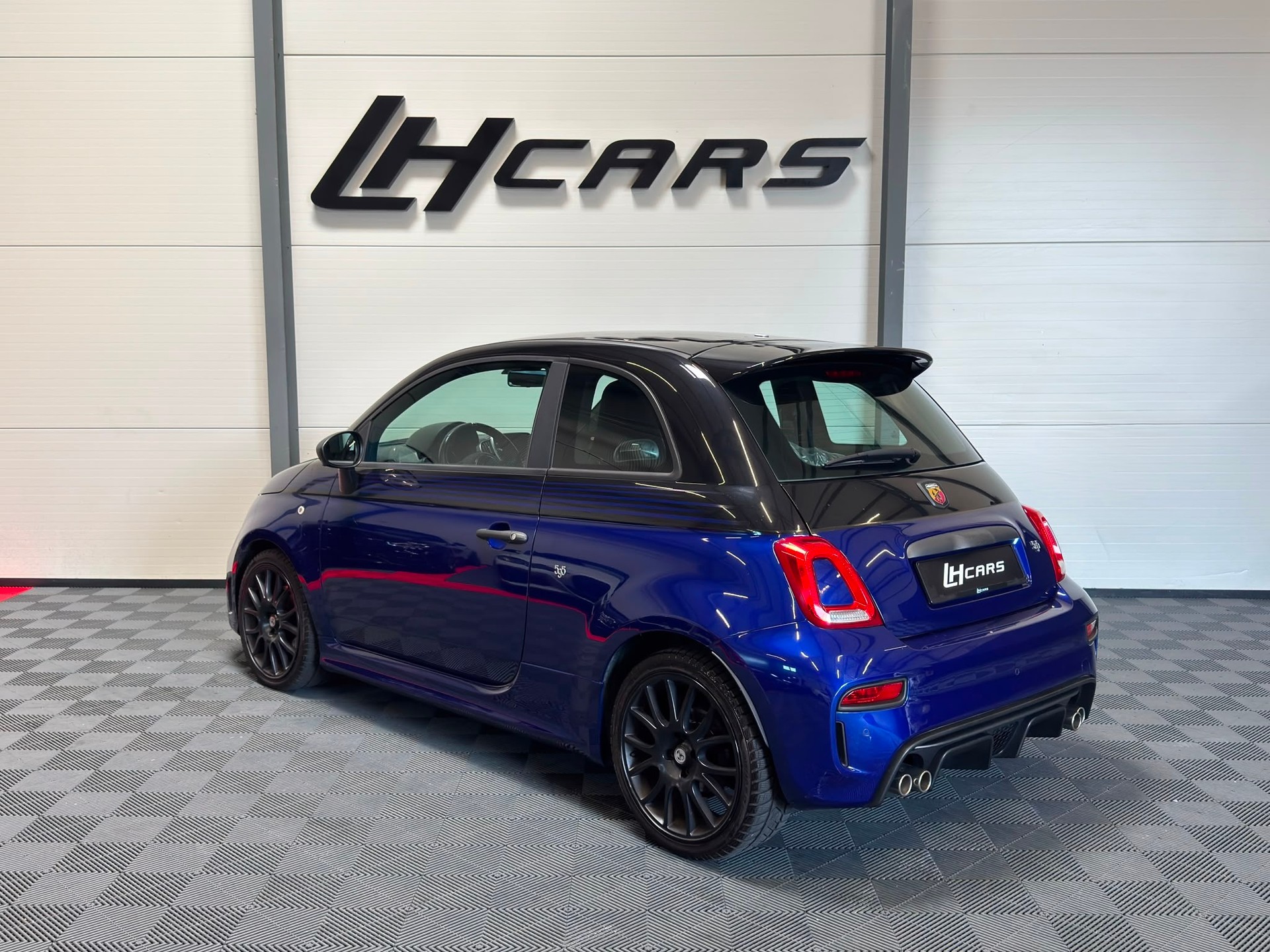 FIAT 595 Abarth 1.4 T-Jet 165 Yamaha Monster-image-2