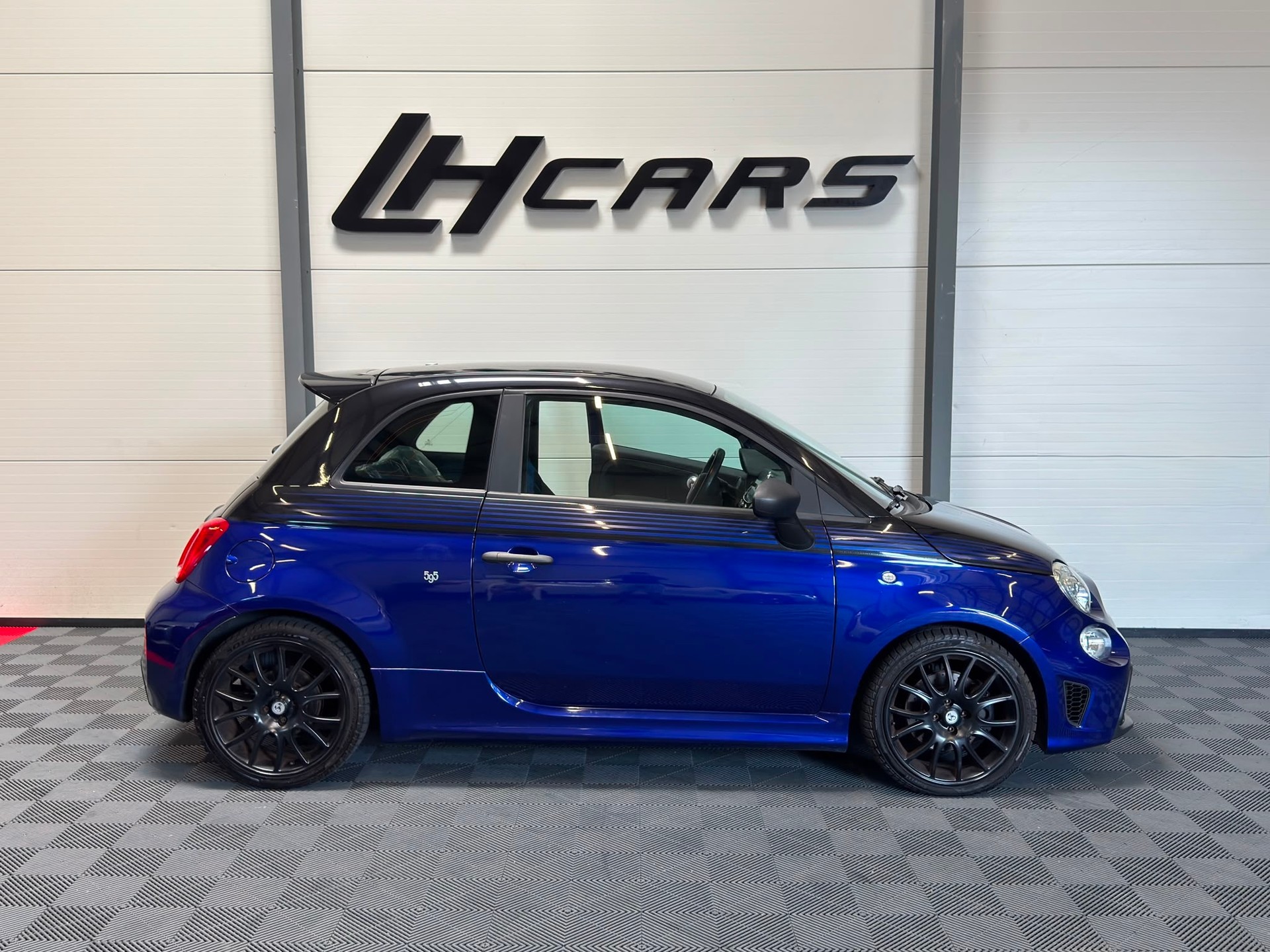 FIAT 595 Abarth 1.4 T-Jet 165 Yamaha Monster-image-4