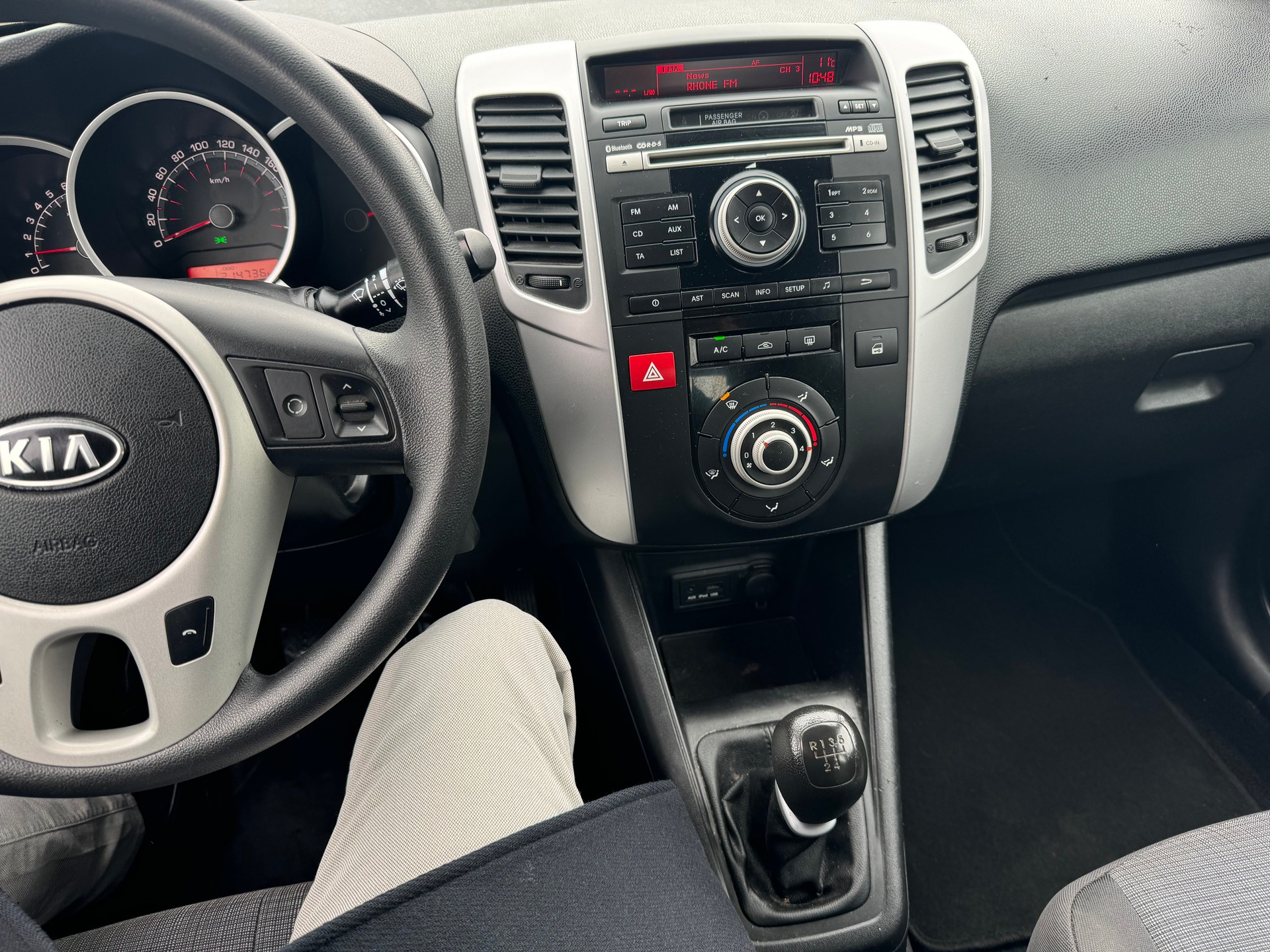 KIA Venga 1.4 CVVT _seven-image-12