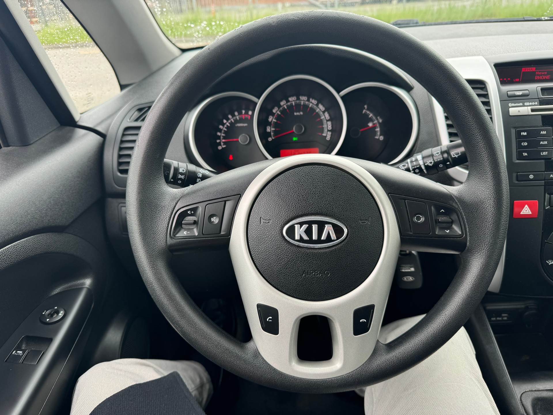 KIA Venga 1.4 CVVT _seven-image-9
