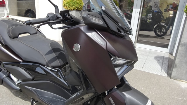 YAMAHA X-Max 300 Tech Max Plus-showroom-element-1