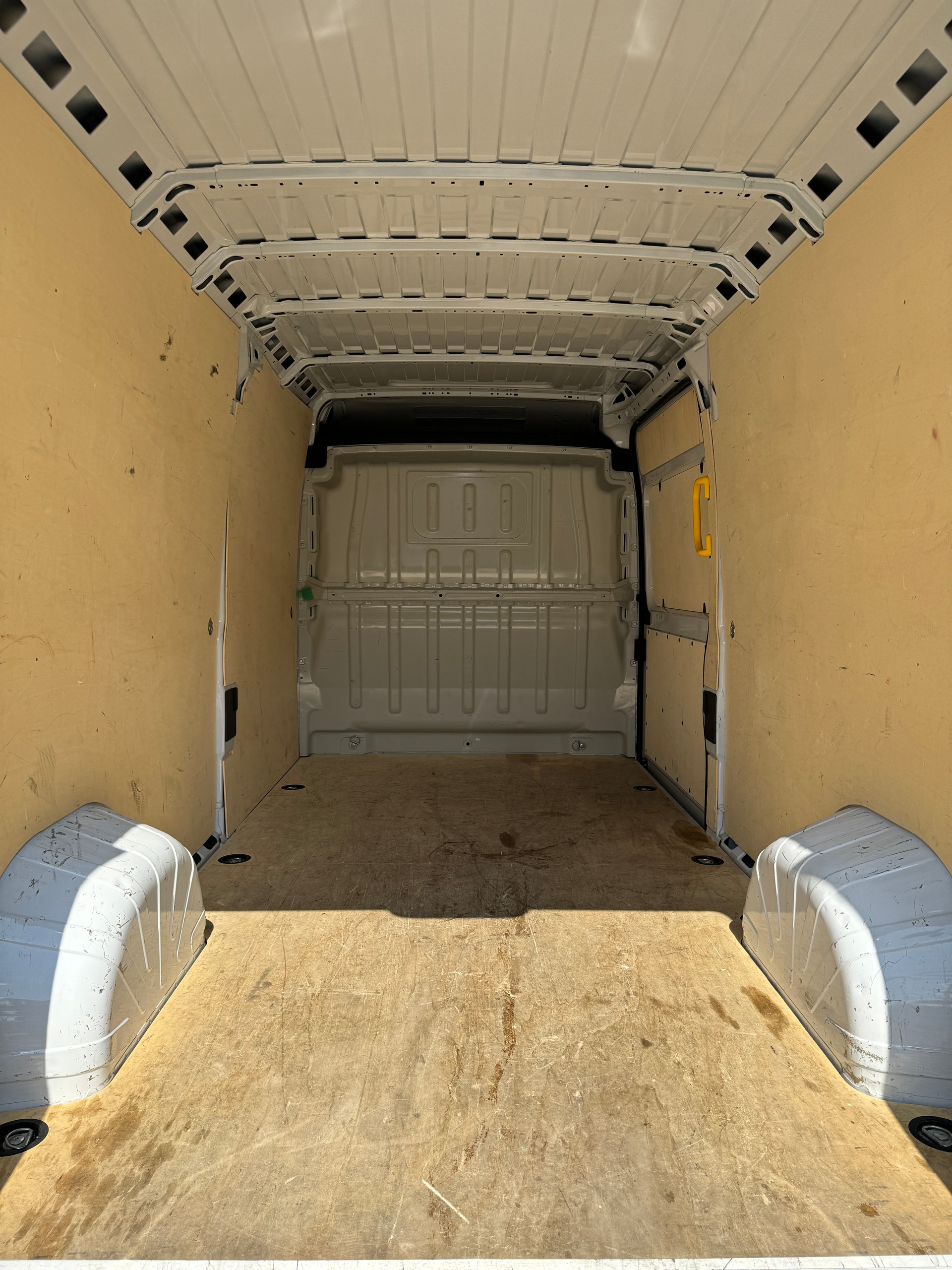 CITROEN Jumper 35 2.2 BlueHDi 140 L3H2-image-10