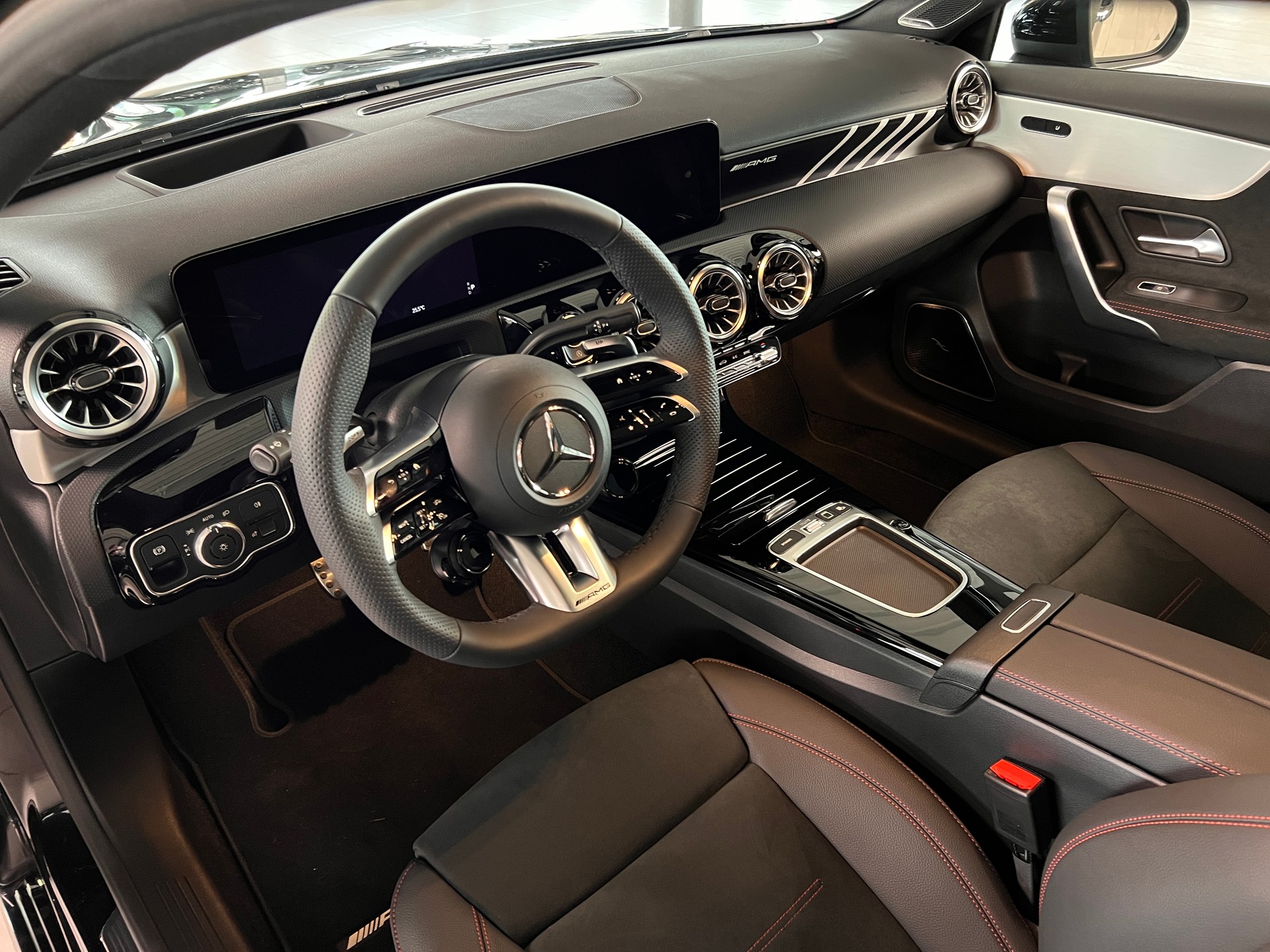 MERCEDES-BENZ A AMG 45 S 4Matic+ 8G-DCT-image-10