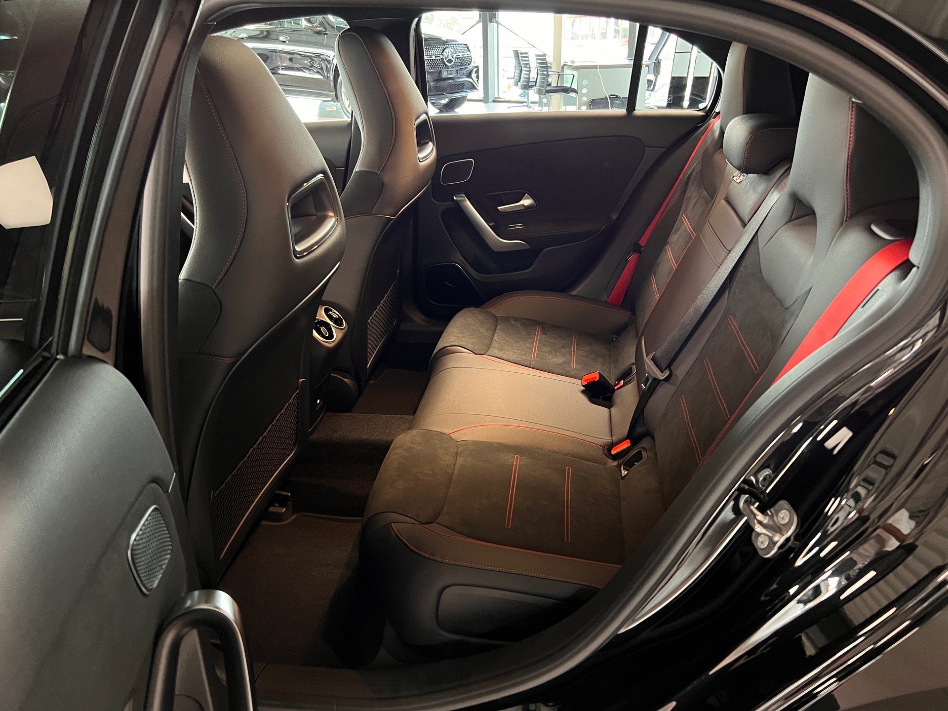 MERCEDES-BENZ A AMG 45 S 4Matic+ 8G-DCT-image-8