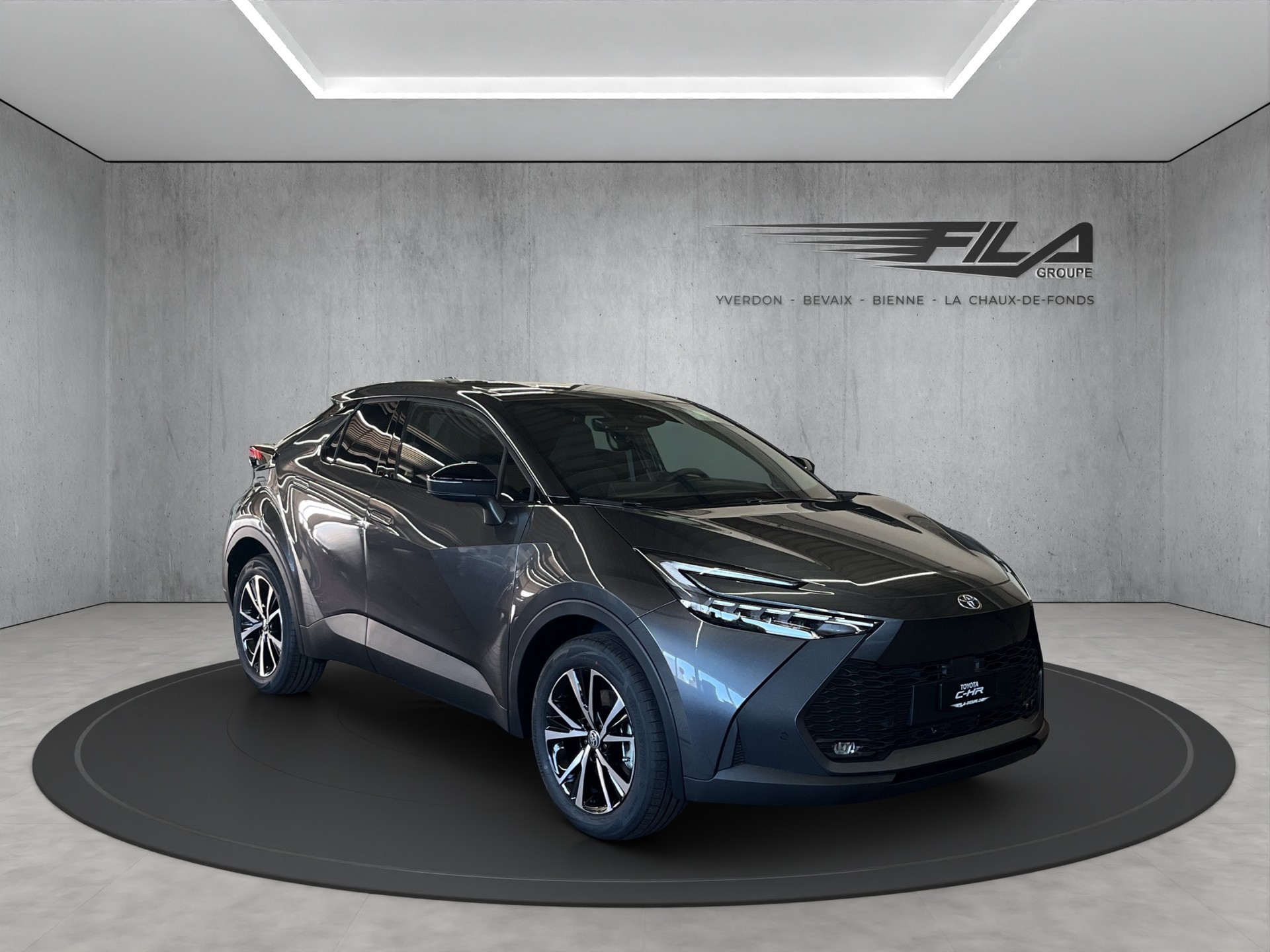 TOYOTA C-HR 2.0 PHEV Swiss Edit-image-5