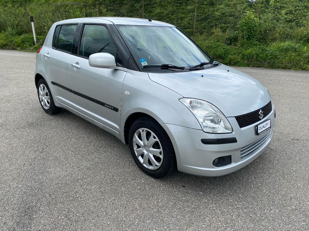 SUZUKI Swift 1.3i 16V GL Top-showroom-element-1