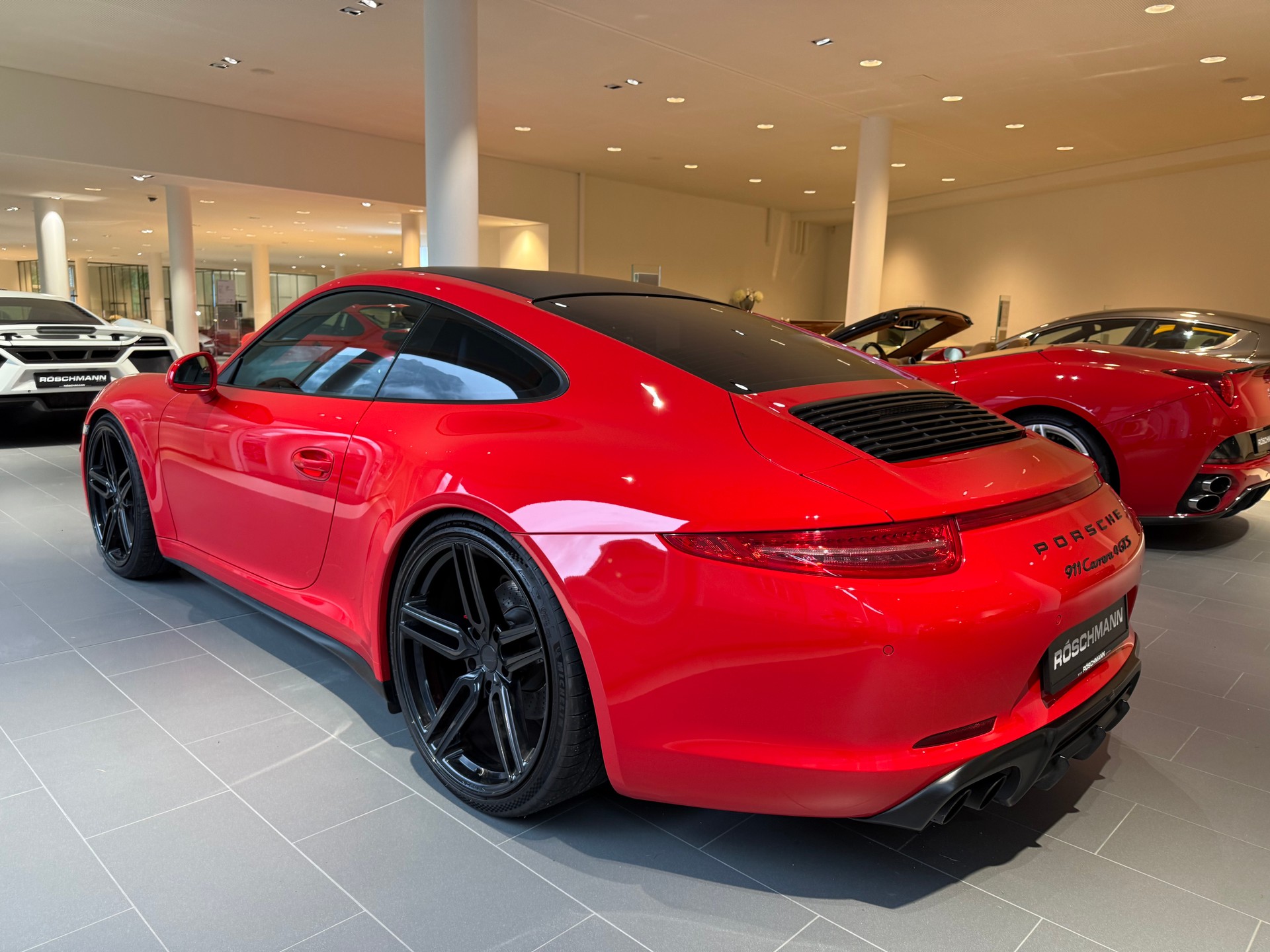 PORSCHE 911 Carrera 4 GTS PDK-image-3