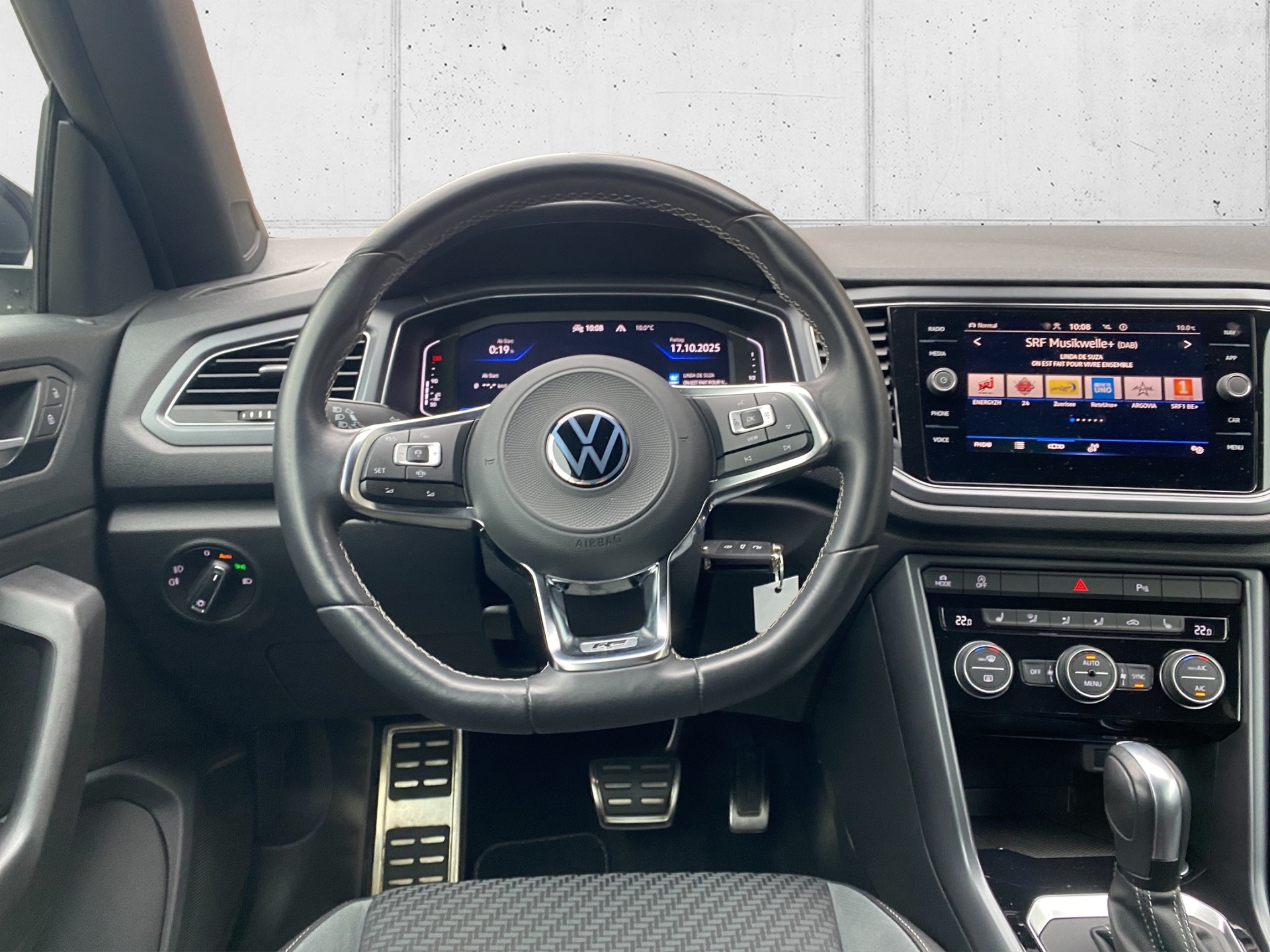 VW T-Roc Cabriolet 1.5 TSI EVO R-Line DSG-image-8