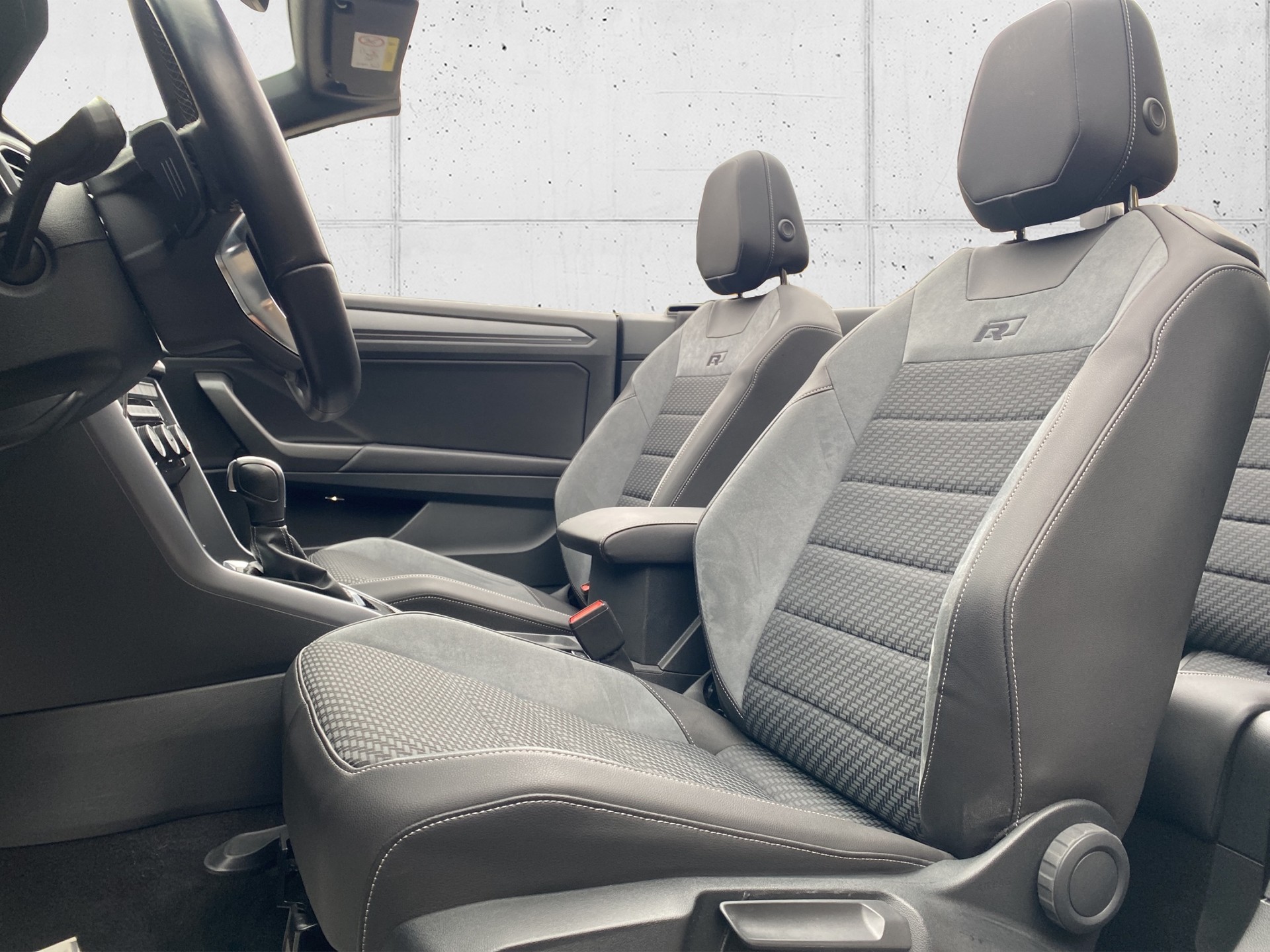 VW T-Roc Cabriolet 1.5 TSI EVO R-Line DSG-image-14