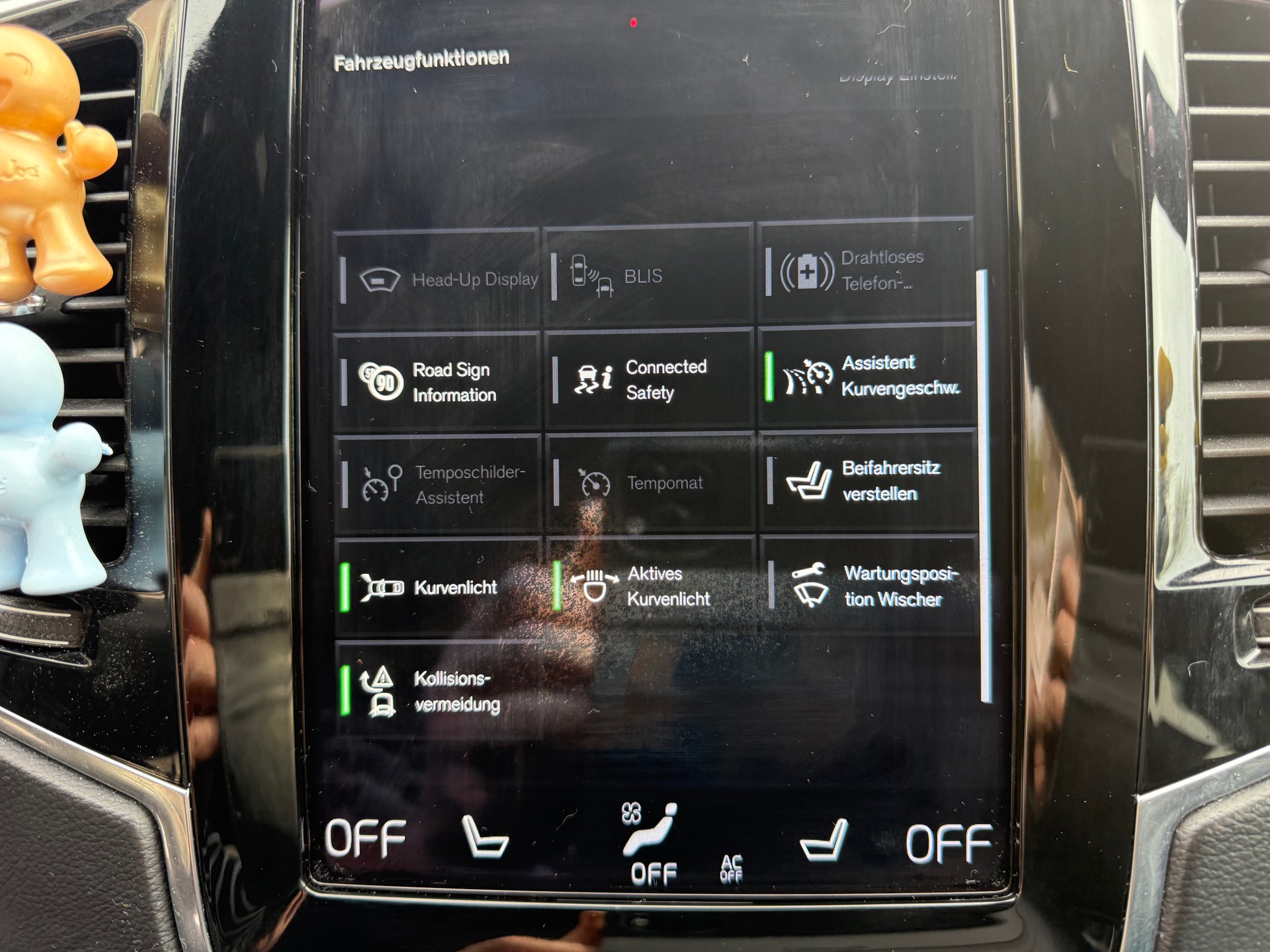 VOLVO XC90 B5 Diesel Mild Hybrid R Design AWD Inscription Geartronic-image-13