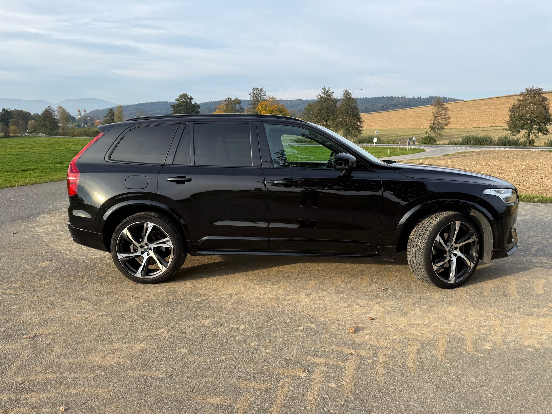VOLVO XC90 B5 Diesel Mild Hybrid R Design AWD Inscription Geartronic-image-4