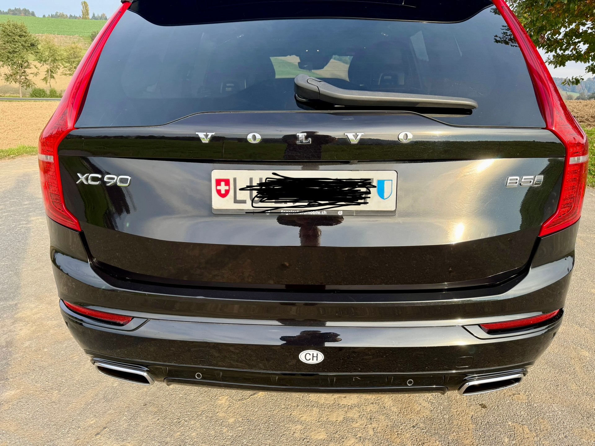VOLVO XC90 B5 Diesel Mild Hybrid R Design AWD Inscription Geartronic-image-3