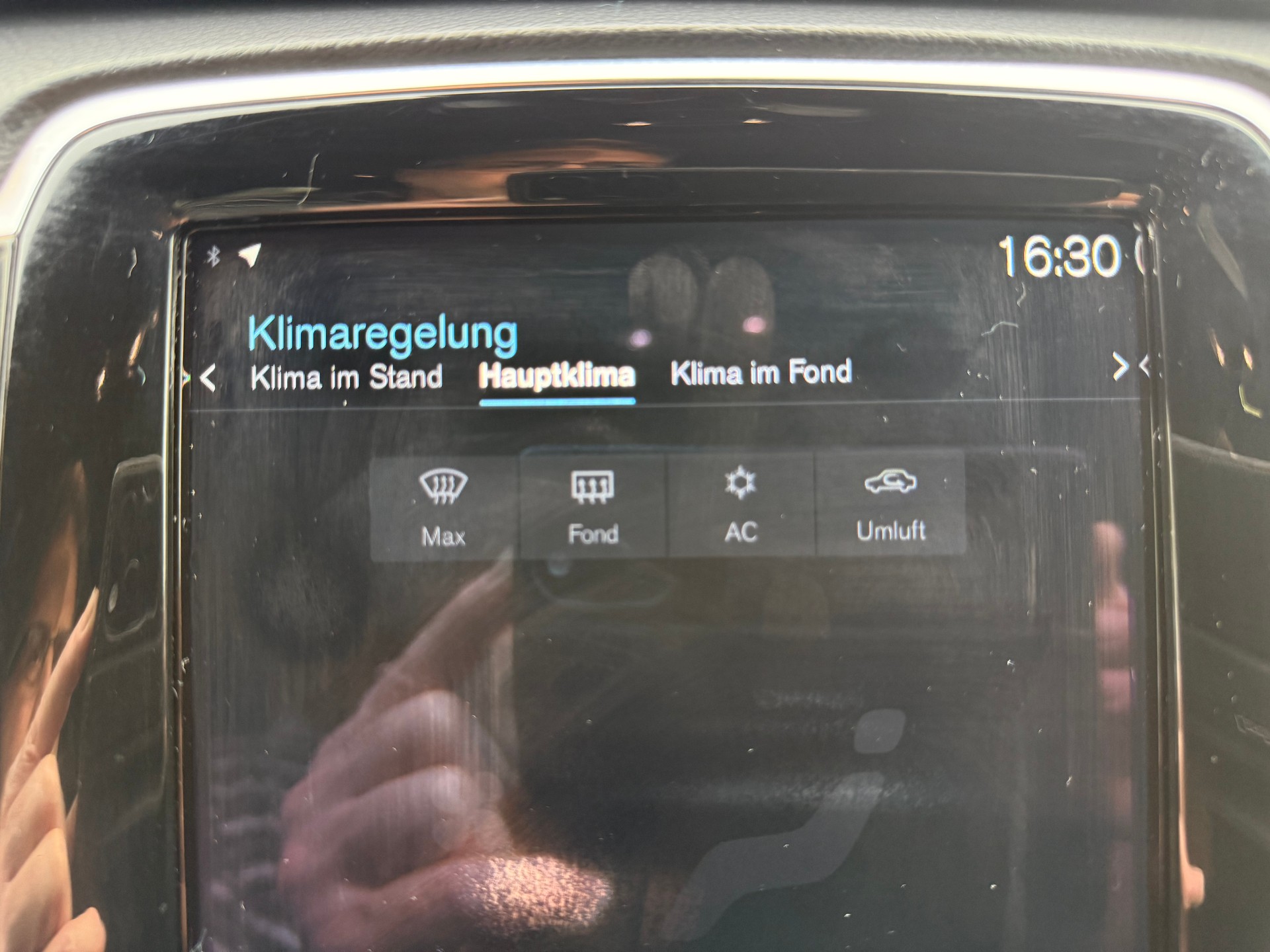 VOLVO XC90 B5 Diesel Mild Hybrid R Design AWD Inscription Geartronic-image-17