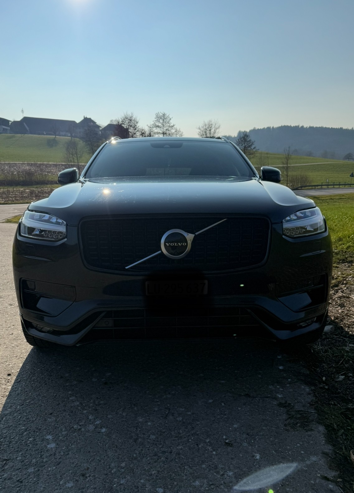 VOLVO XC90 B5 Diesel Mild Hybrid R Design AWD Inscription Geartronic-image-1