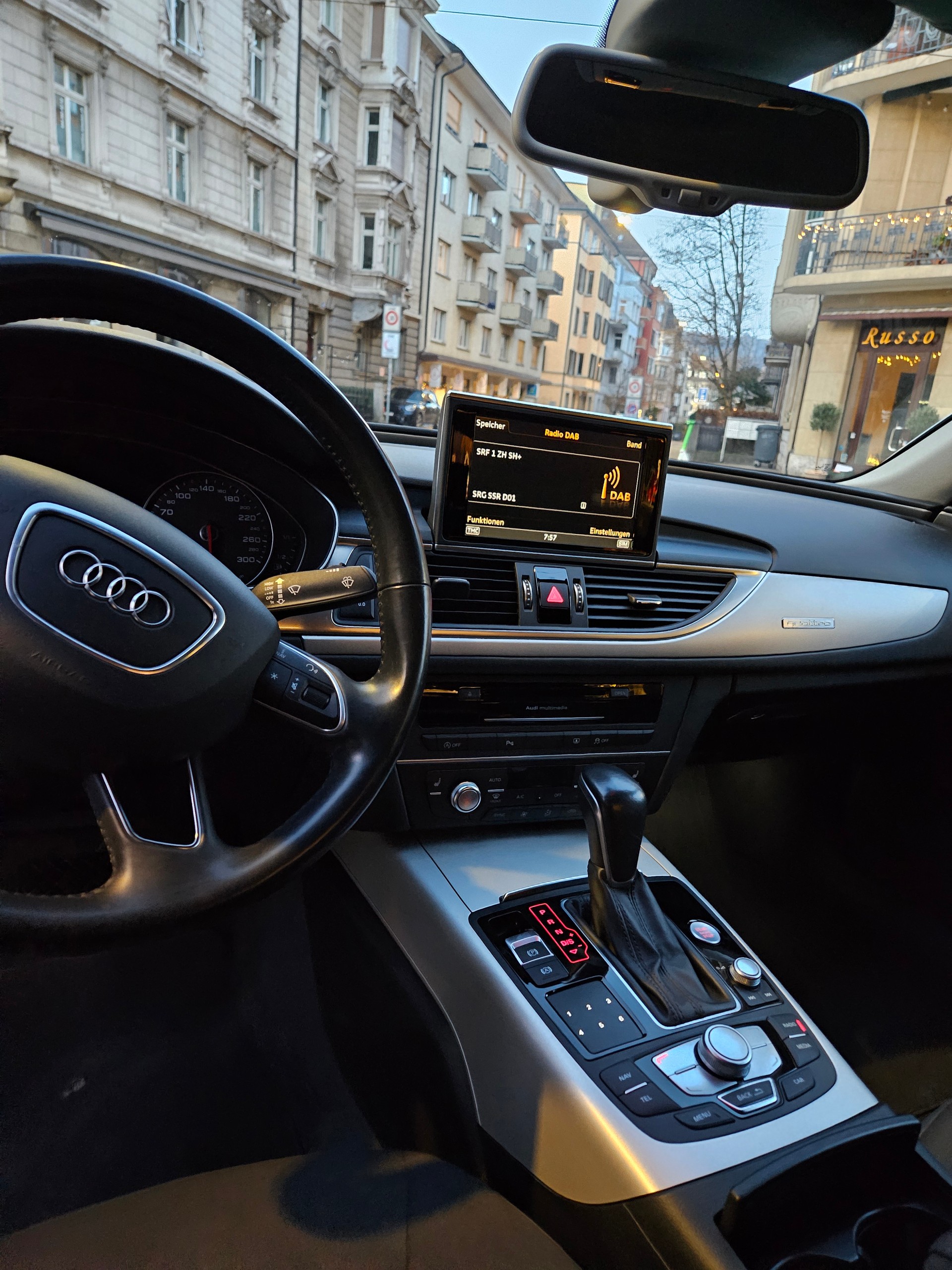 AUDI A6 Limousine 3.0 TDI V6 Attraction quattro S-tronic-image-3