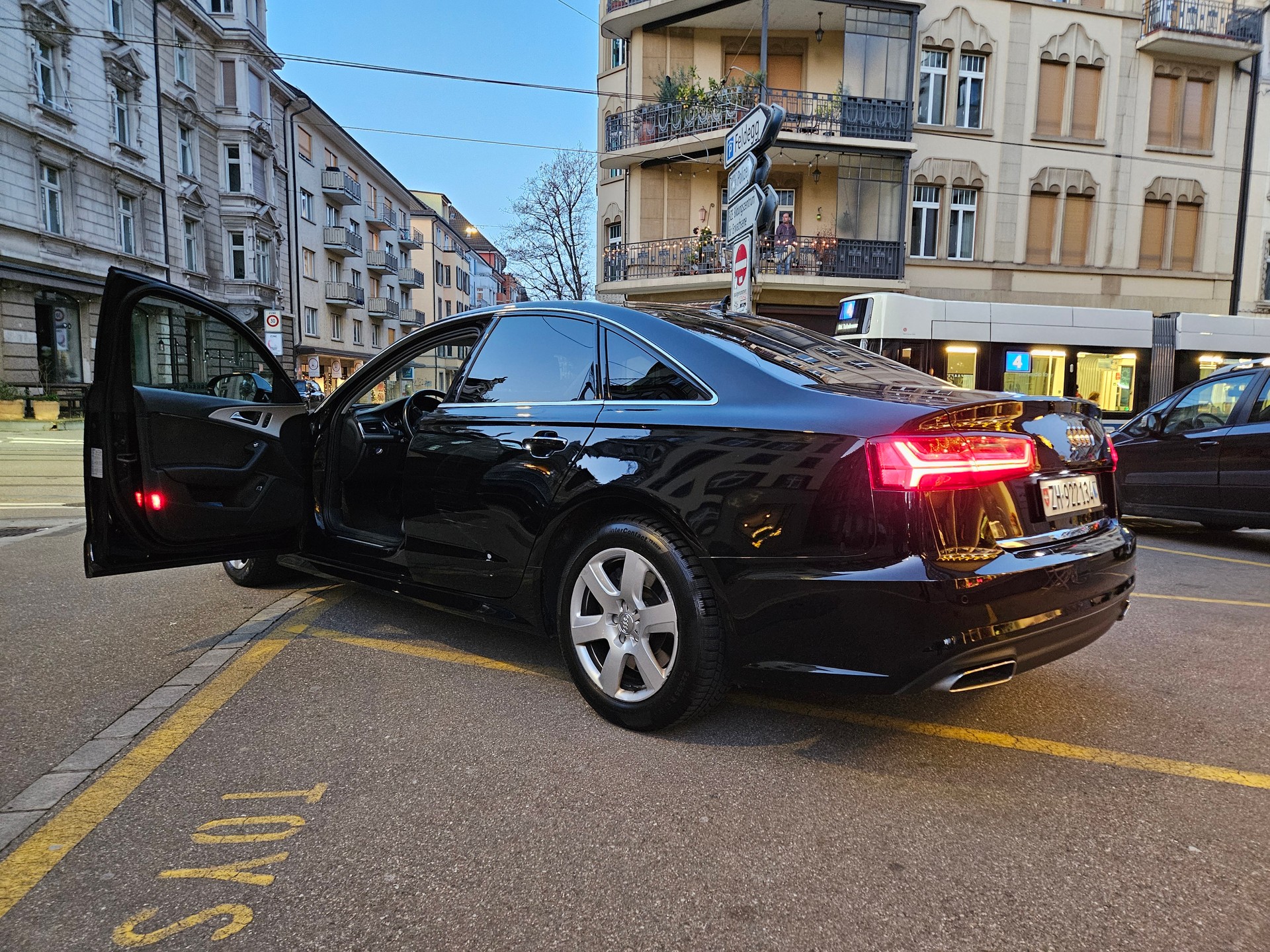AUDI A6 Limousine 3.0 TDI V6 Attraction quattro S-tronic-image-2
