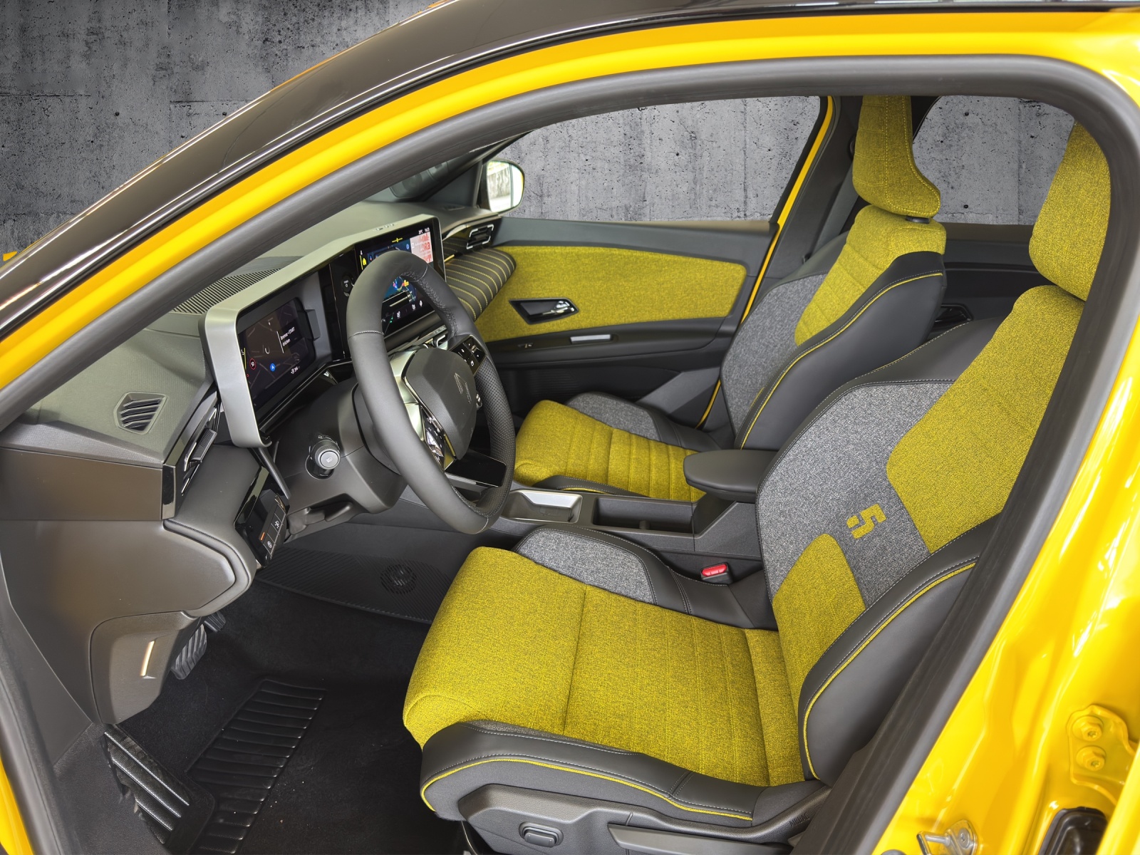 RENAULT R5 E-Tech Comfort Range 52 kWh Iconic Five-image-23