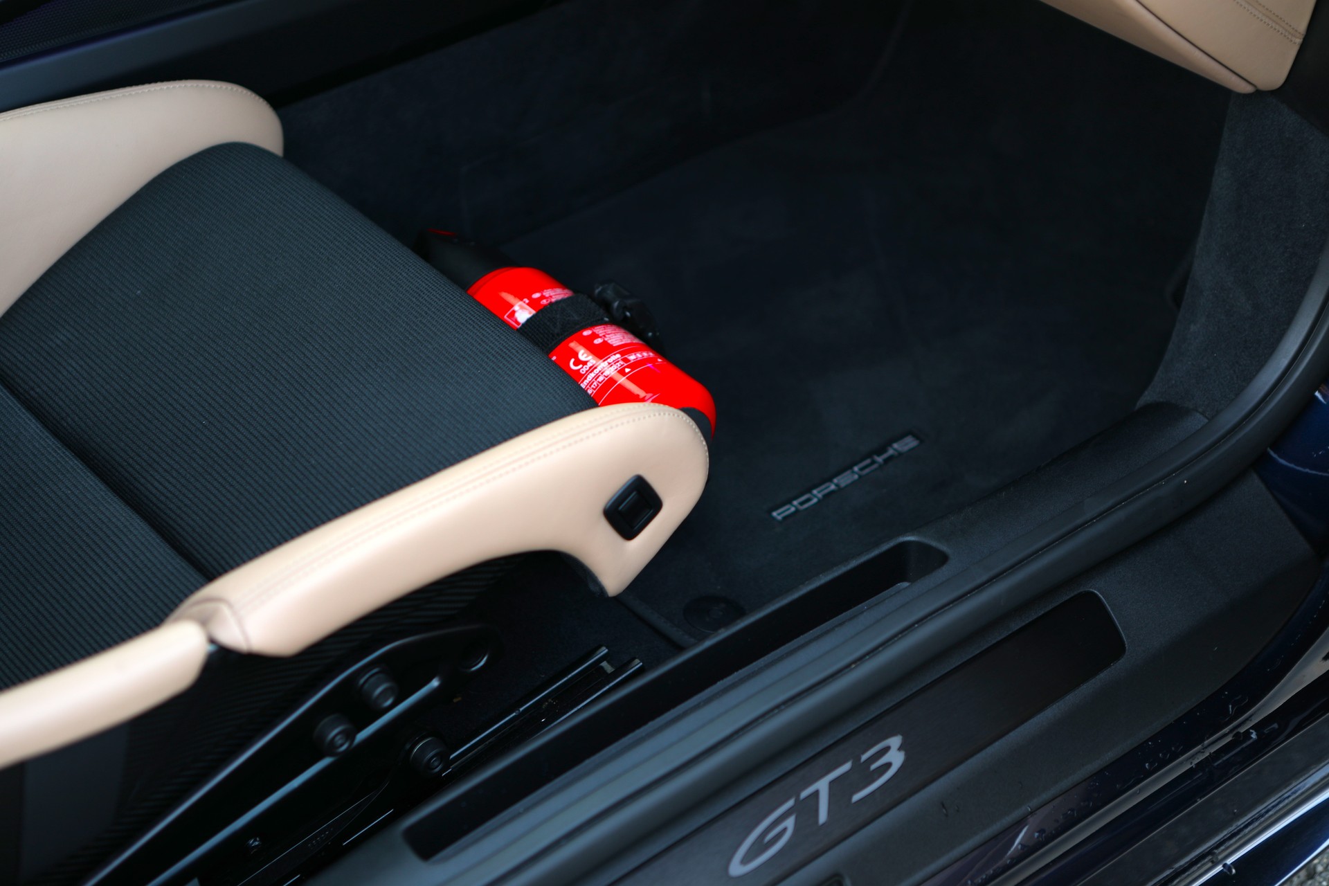 PORSCHE 911 GT3 Touring PDK - Exclusive Manufaktur-image-15