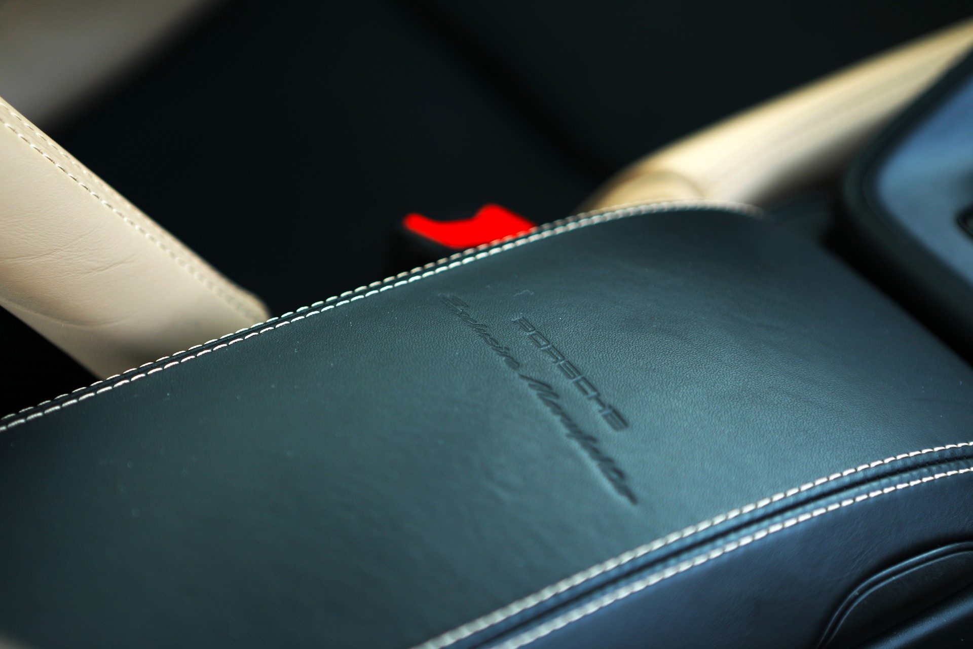 PORSCHE 911 GT3 Touring PDK - Exclusive Manufaktur-image-10