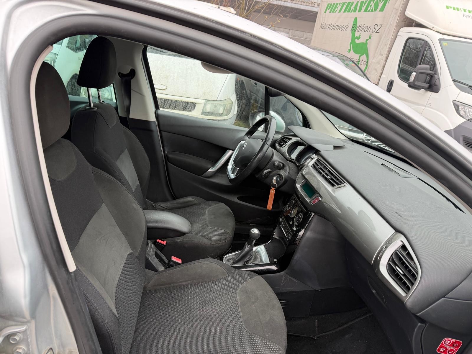 CITROEN C3 1.6i 16V Exclusive-image-5
