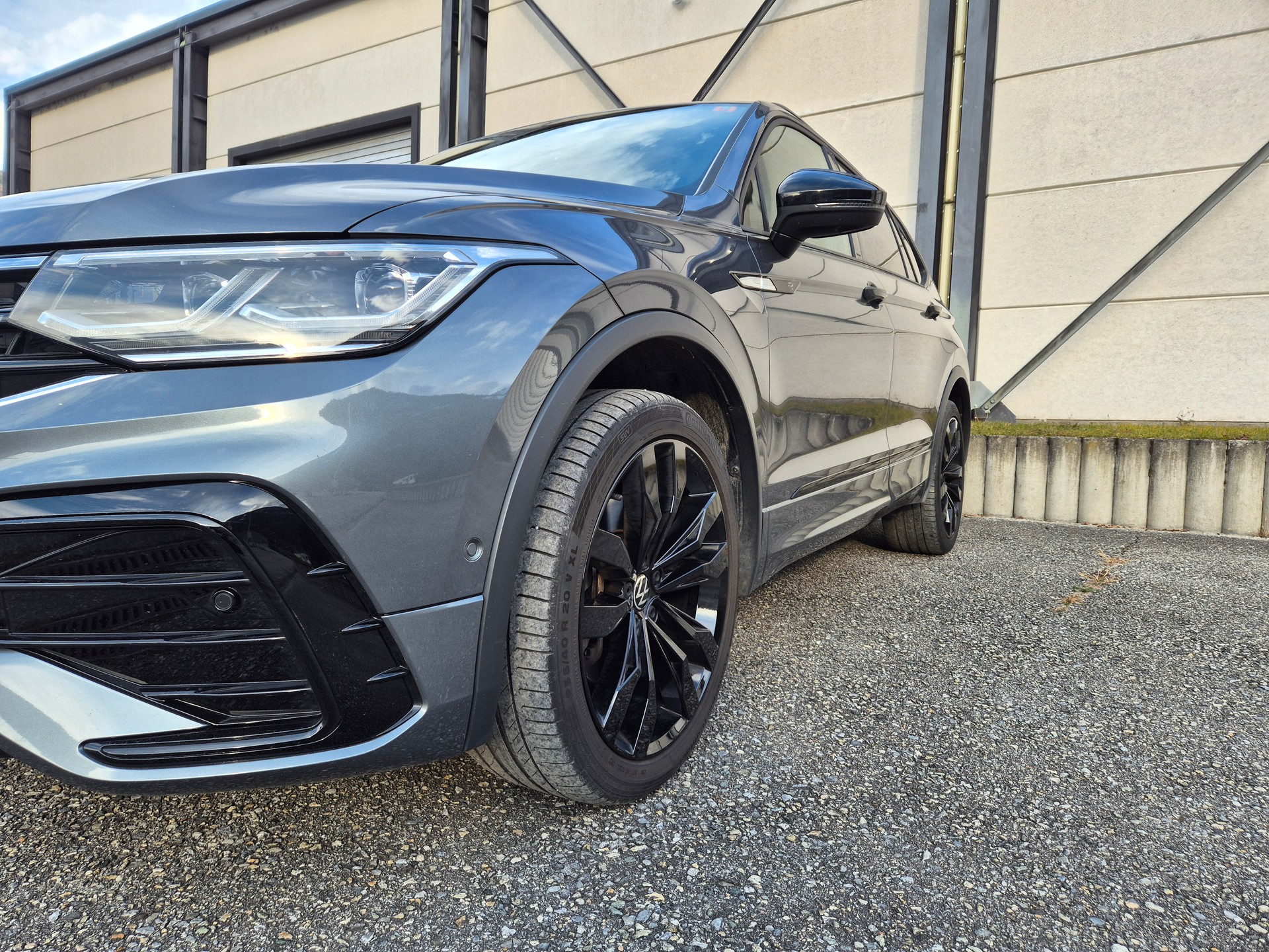VW Tiguan Allspace 2.0TSI R-Line 4Motion DSG-image-5