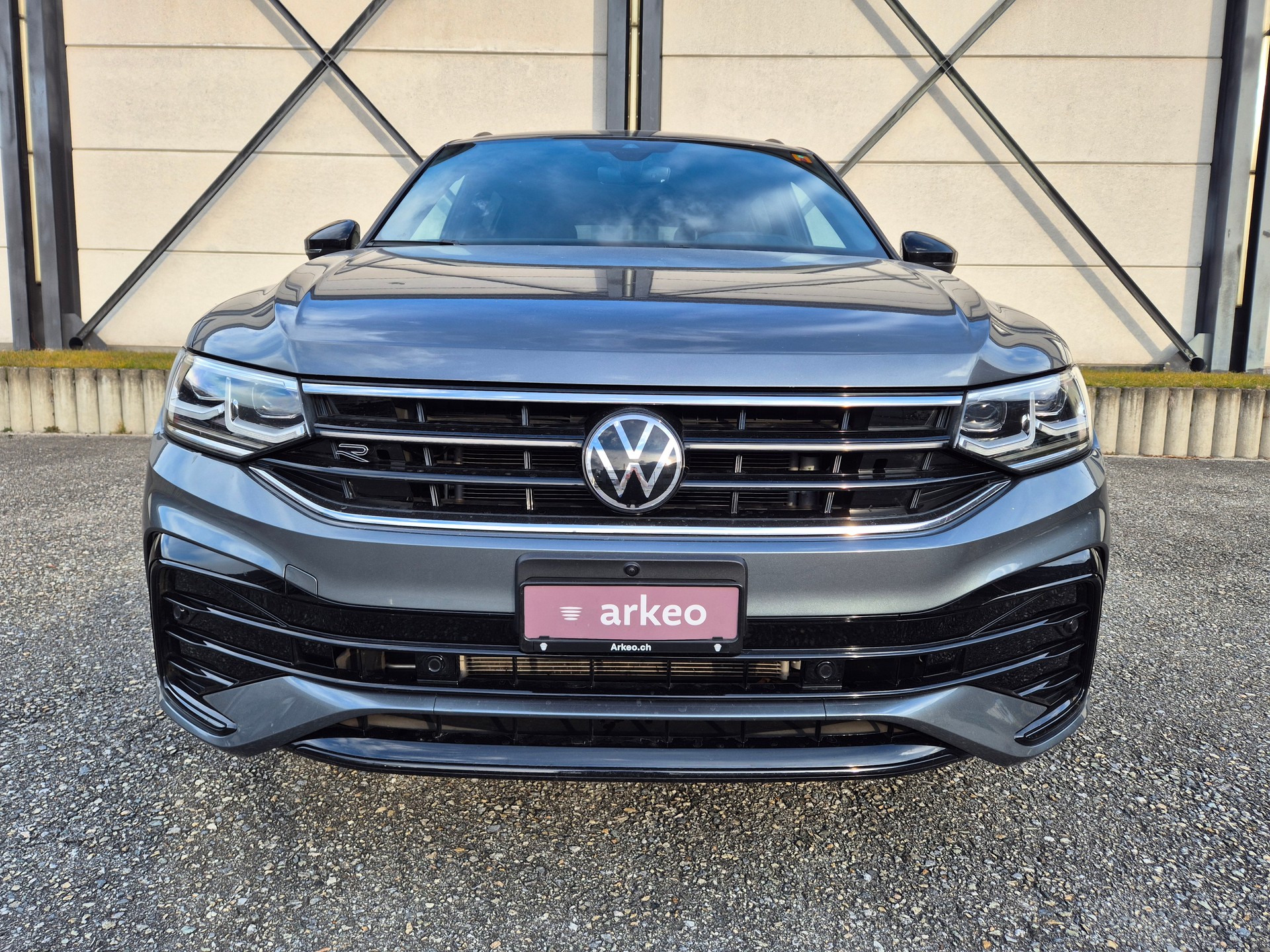 VW Tiguan Allspace 2.0TSI R-Line 4Motion DSG-image-1