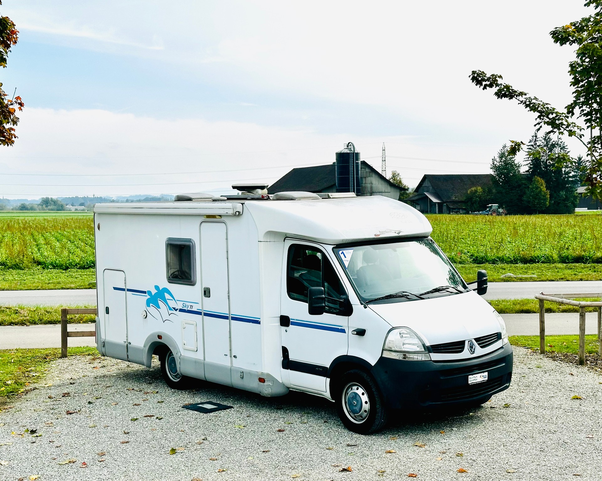 RENAULT 3.0TDCi 150PS Knaus SKY Ti ***AUTOMAT*** TV MIT SAT. ANLAGE