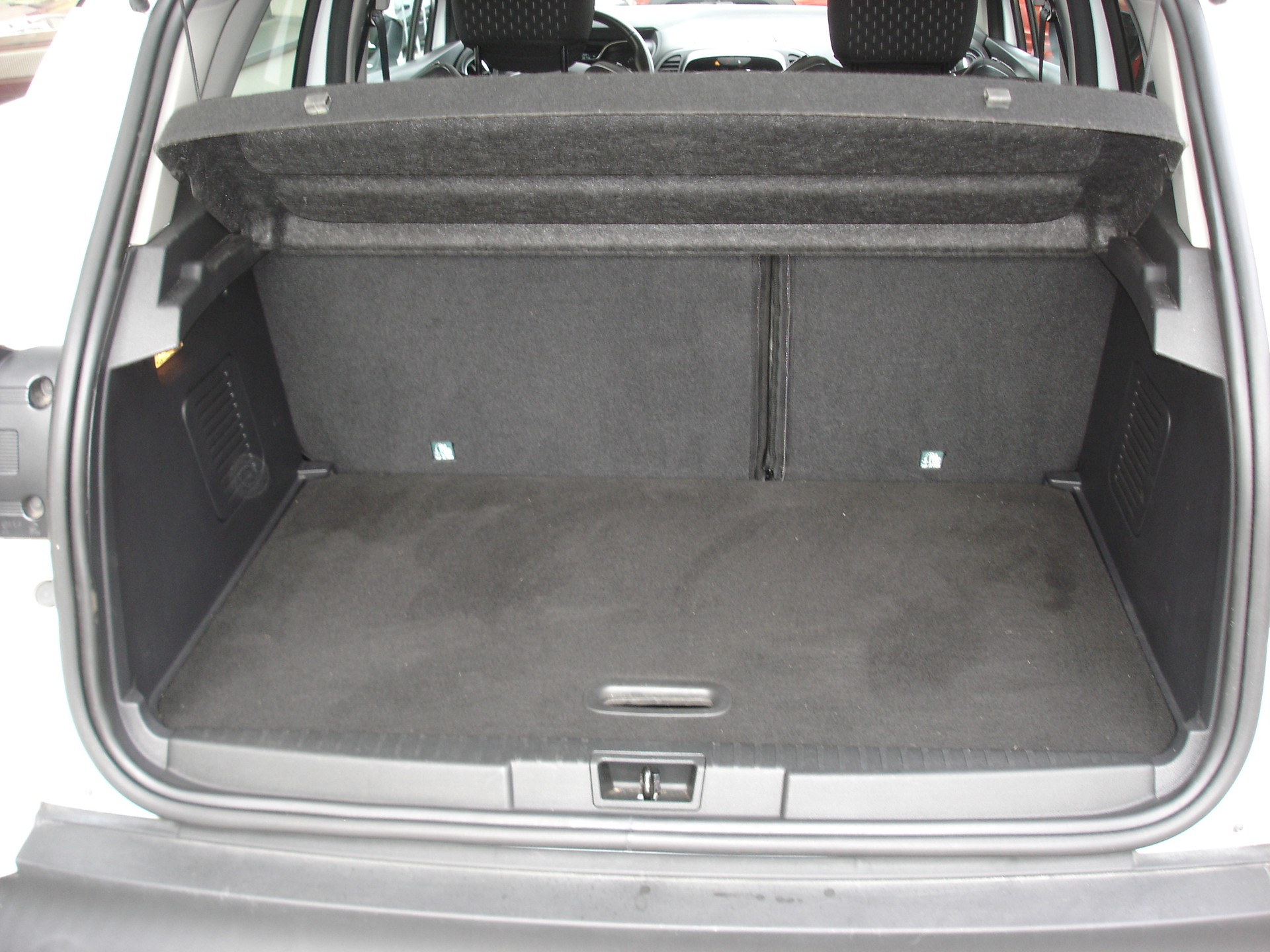 RENAULT Captur 1.2 T 16V Intens EDC-image-4