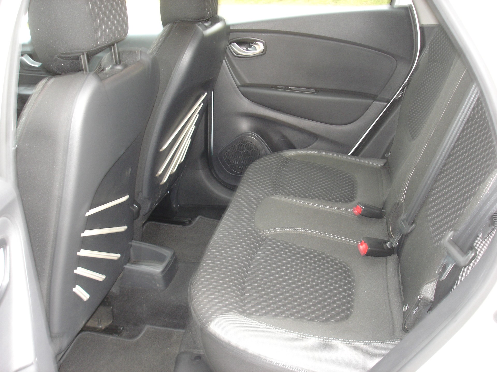 RENAULT Captur 1.2 T 16V Intens EDC-image-7