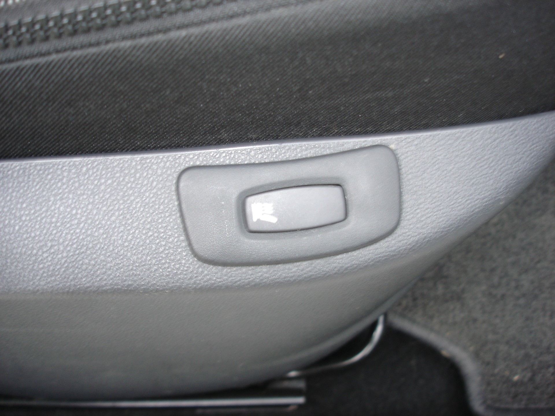RENAULT Captur 1.2 T 16V Intens EDC-image-10