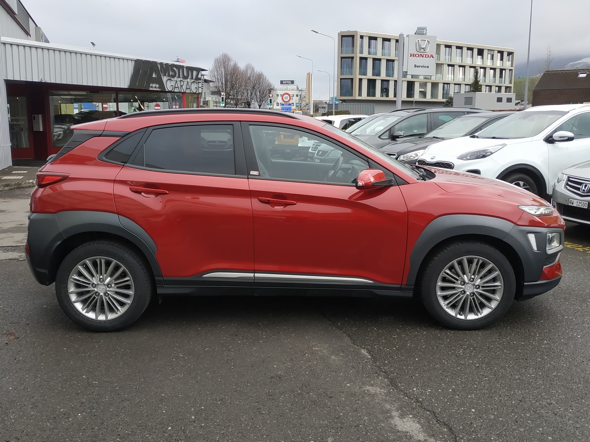 HYUNDAI Kona 1.6 T-GDi Launch 4WD DCT-image-5