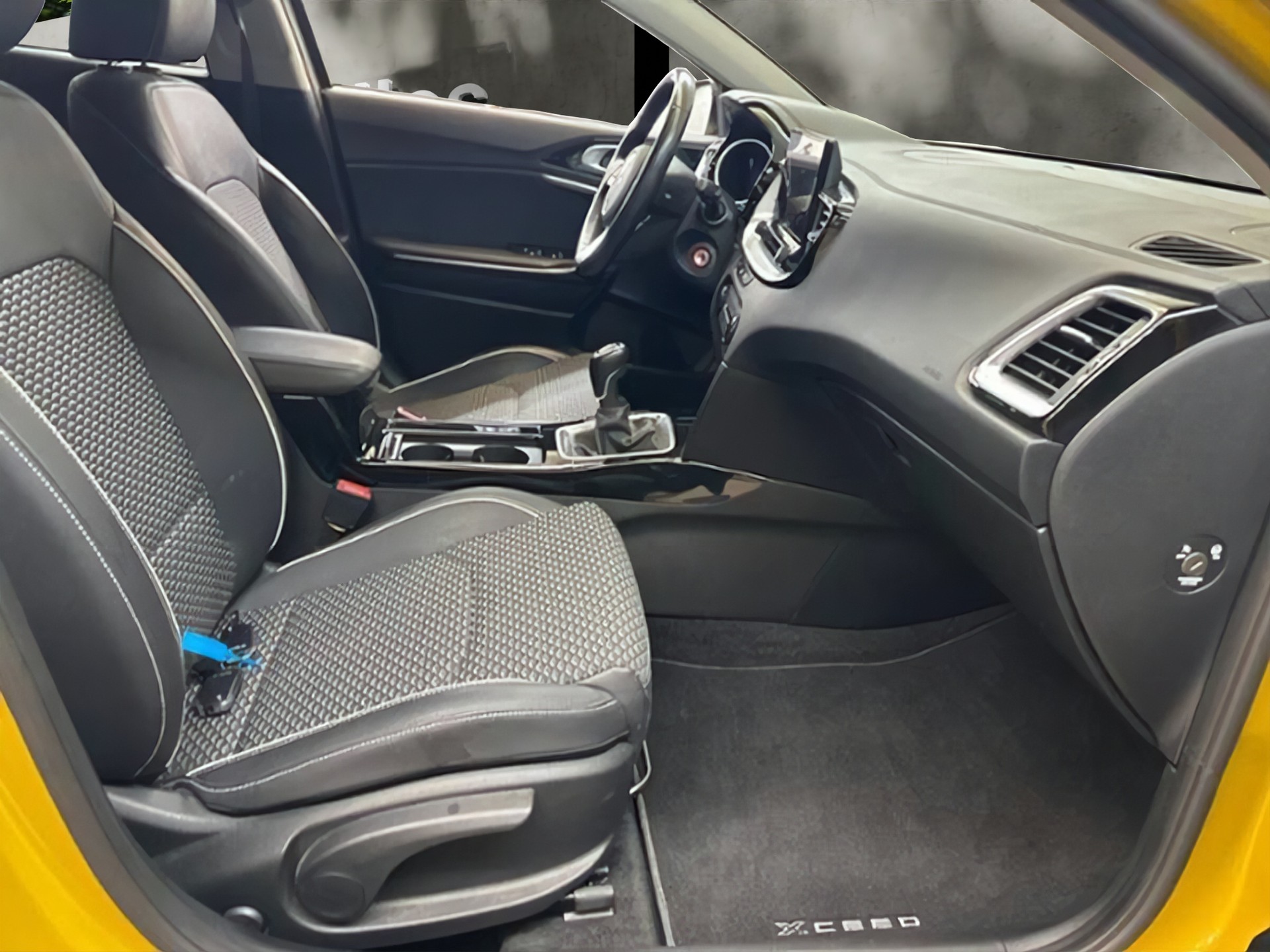 KIA XCeed 1.5 T-GDi Power-image-9