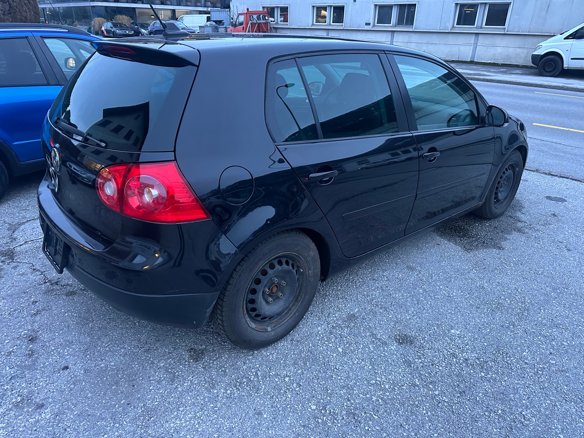 VW Golf 2.0 FSI Sportline 4Motion-image-3