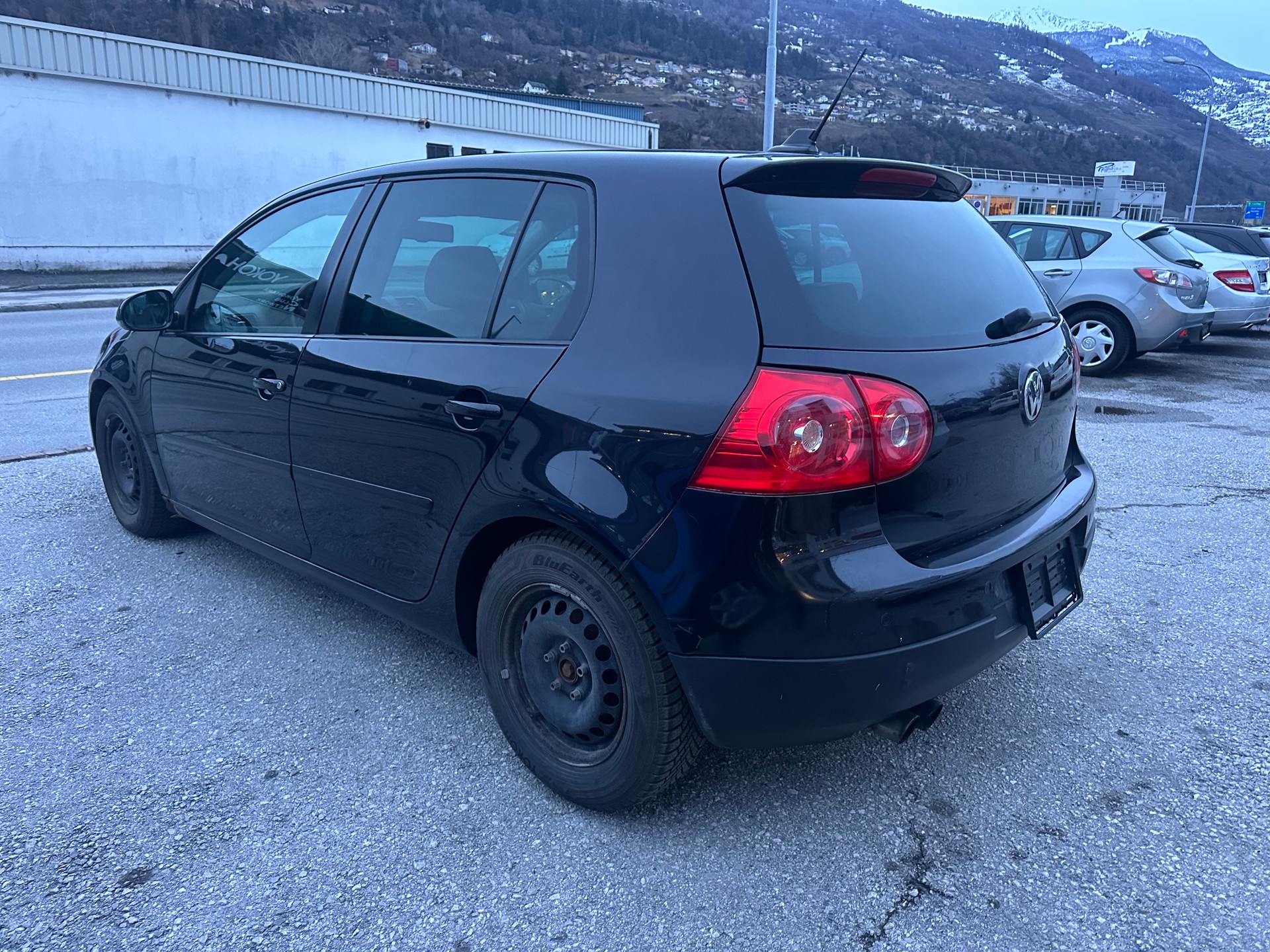 VW Golf 2.0 FSI Sportline 4Motion-image-5