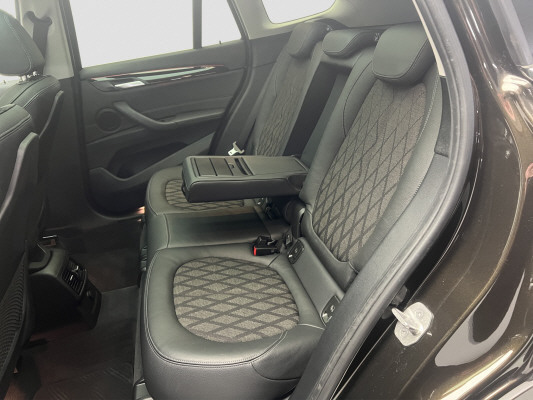 BMW X1 xDrive 25d xLine-image-9