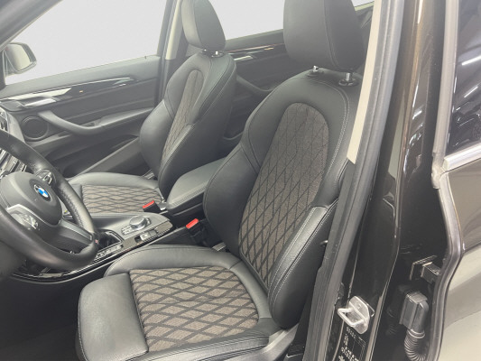 BMW X1 xDrive 25d xLine-image-8