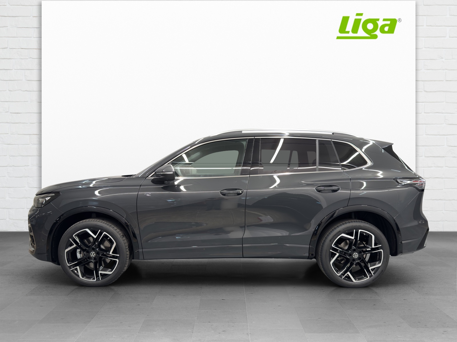 VW Tiguan 2.0 TDI SCR R-Line United DSG 4motion-image-0