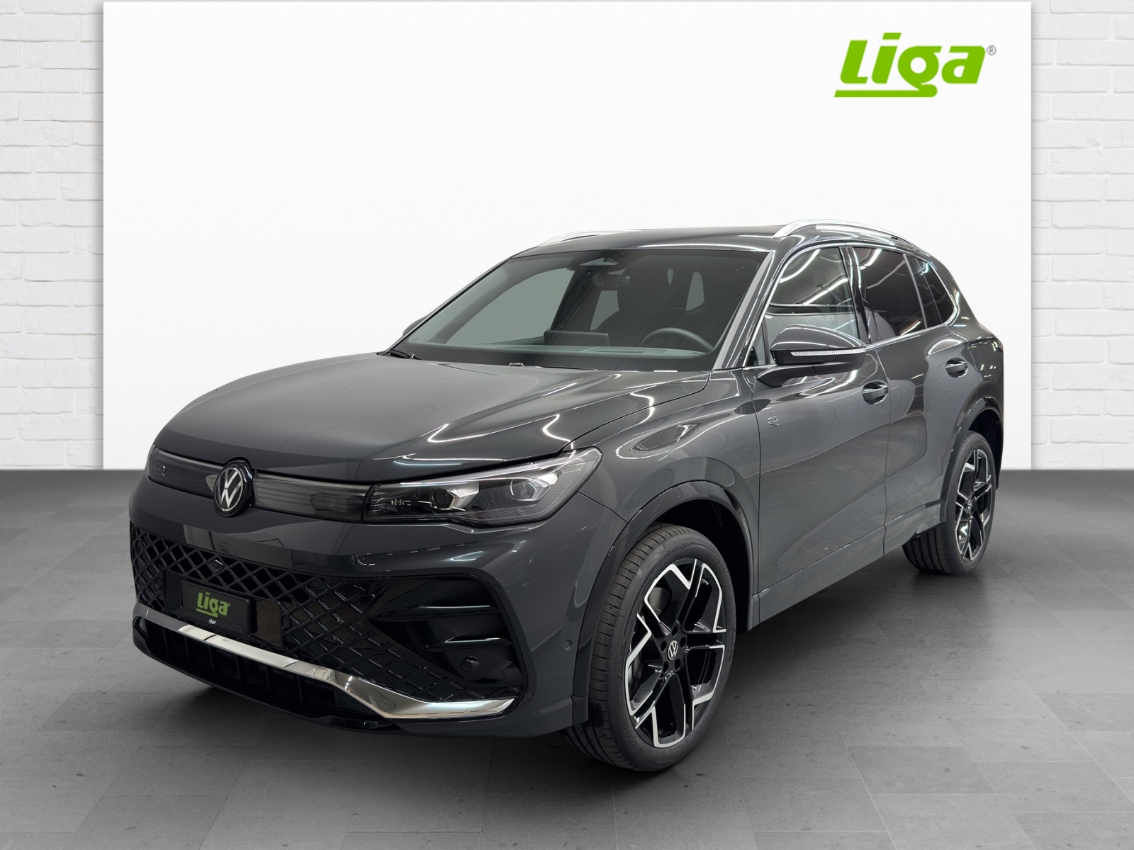 VW Tiguan 2.0 TDI SCR R-Line United DSG 4motion-image-1