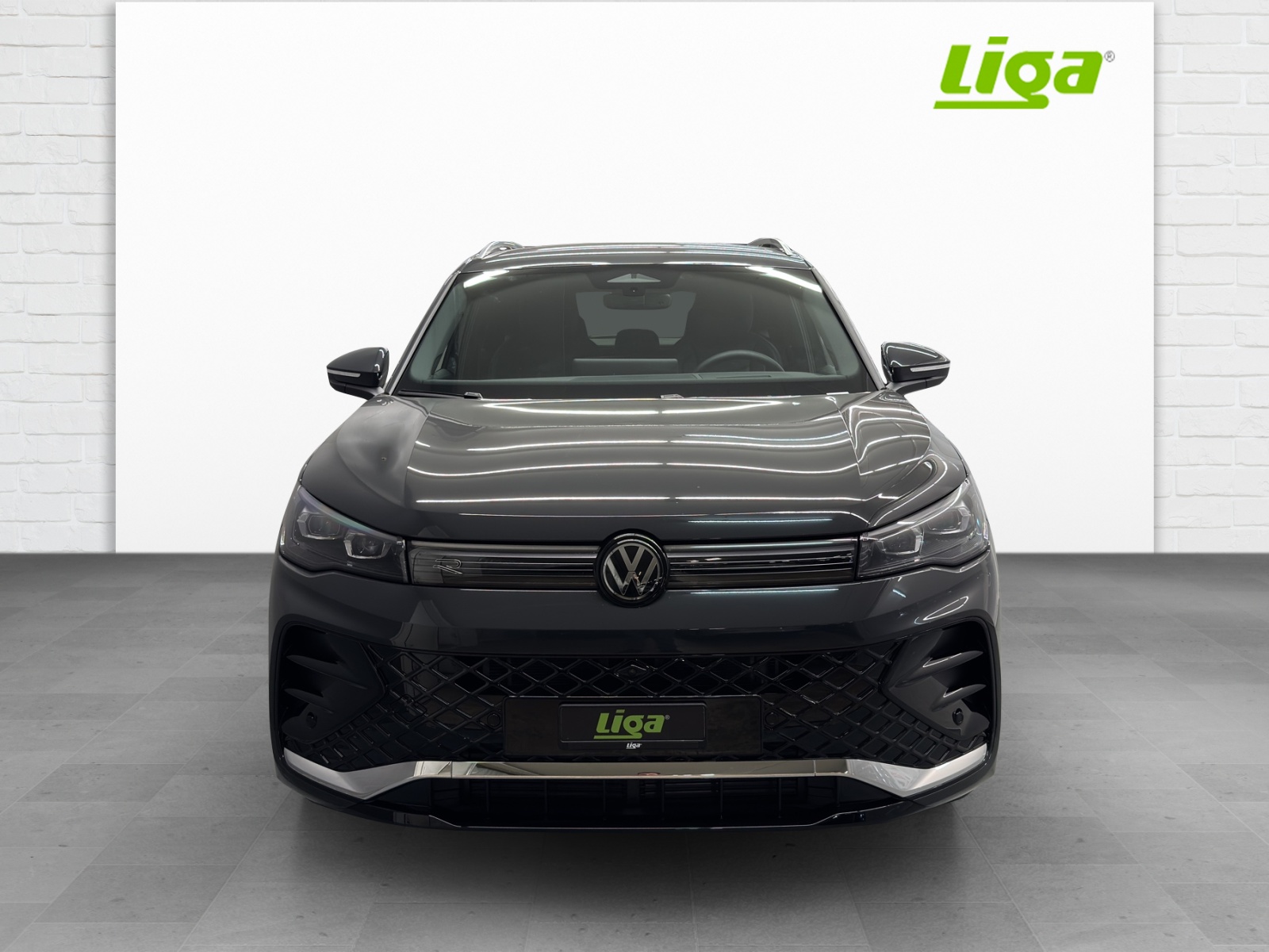 VW Tiguan 2.0 TDI SCR R-Line United DSG 4motion-image-2