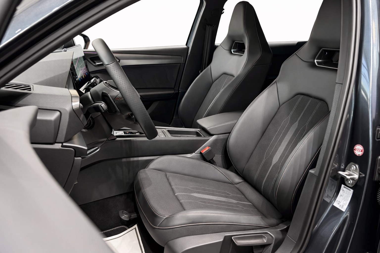 CUPRA LEON ST 2.0 TSI 310 VZ DSG 4Drive-image-10