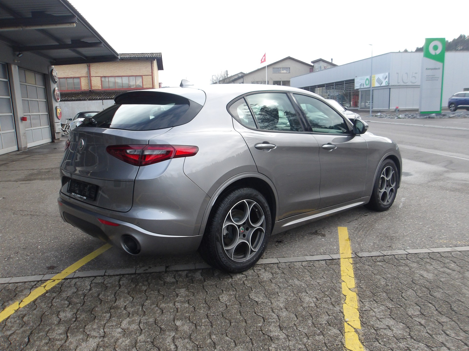 ALFA ROMEO Stelvio 2.0 Super Q4 Automatic-image-4