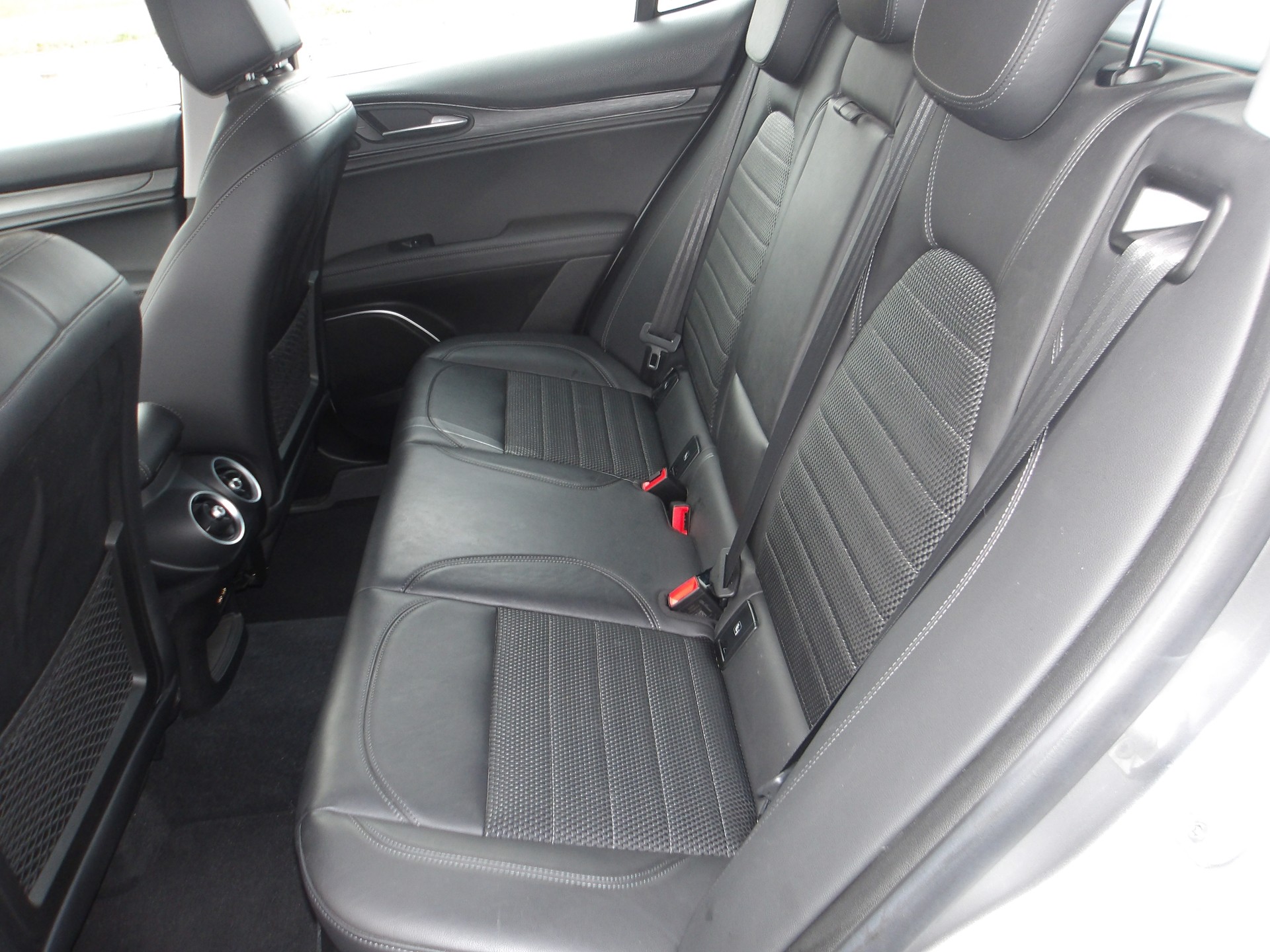 ALFA ROMEO Stelvio 2.0 Super Q4 Automatic-image-12