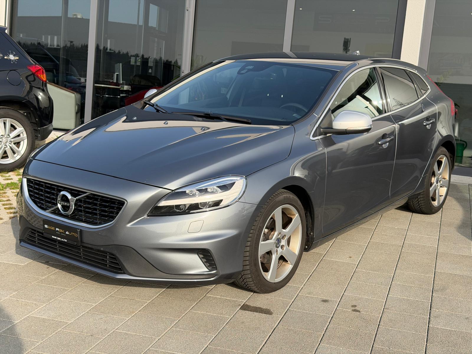 VOLVO V40 2.0 D2 Momentum R-Design S/S-image-3