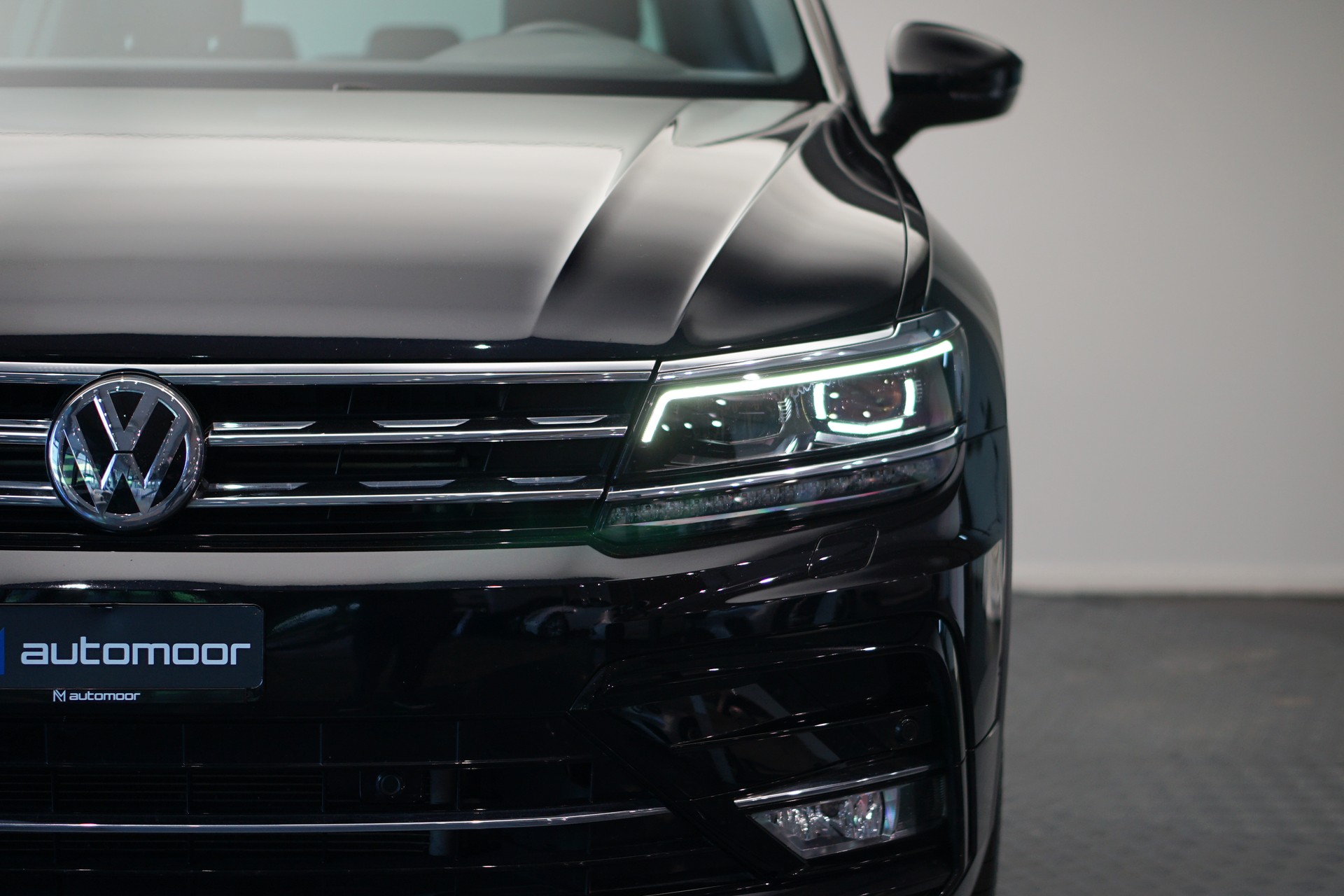 VW Tiguan 2.0TSI Highline R-Line 4Motion DSG *CH-Fahrzeug* *AHK*-image-9