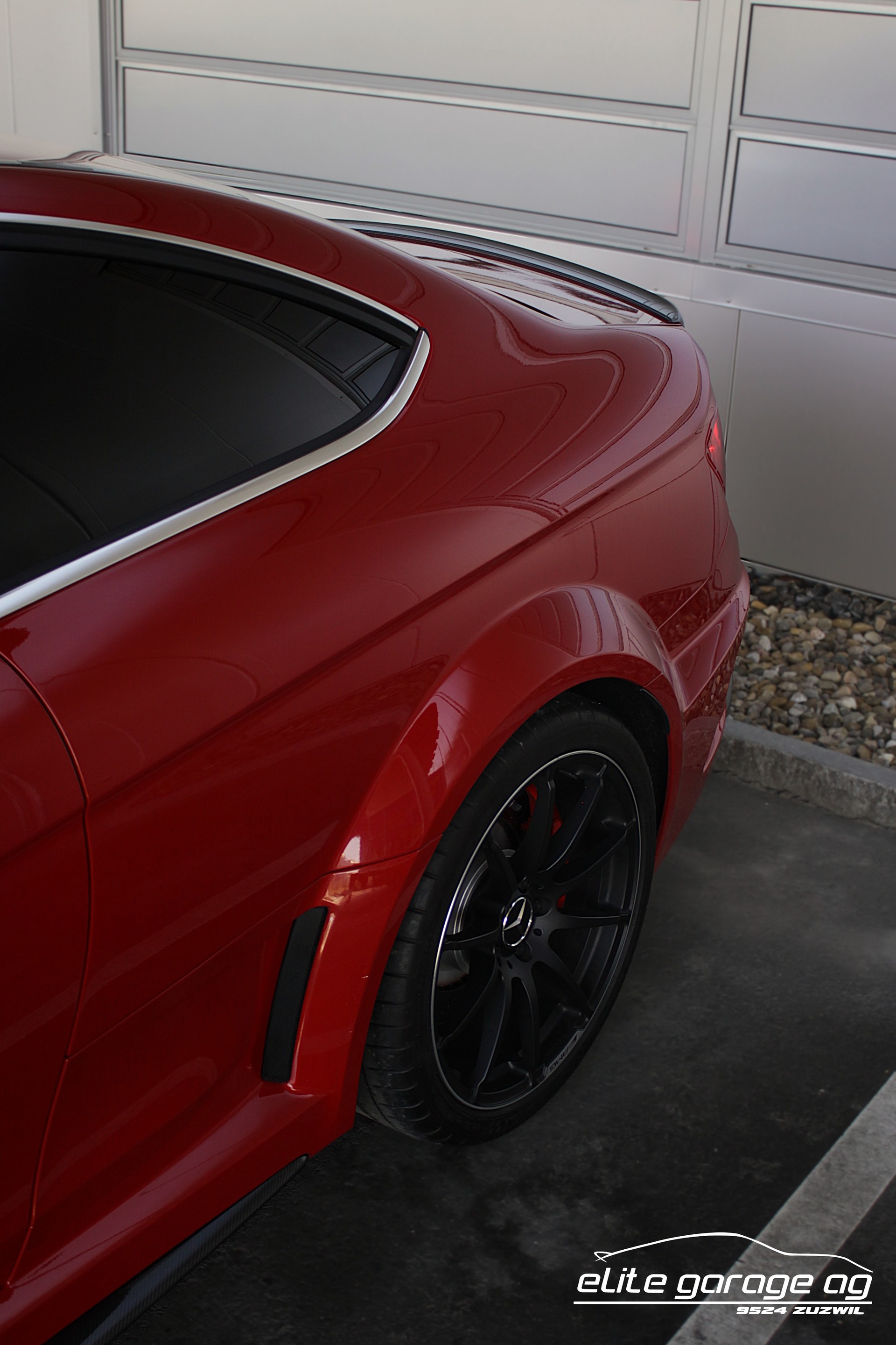 MERCEDES-BENZ C 63 Coupé AMG Black Series-image-12