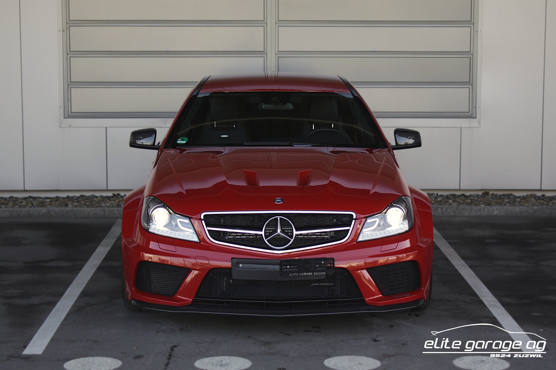 MERCEDES-BENZ C 63 Coupé AMG Black Series-image-7