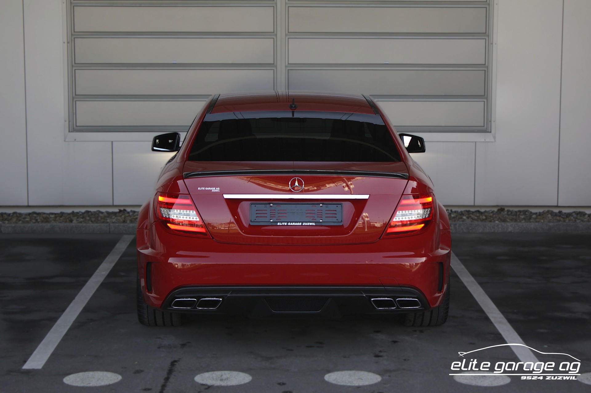 MERCEDES-BENZ C 63 Coupé AMG Black Series-image-3
